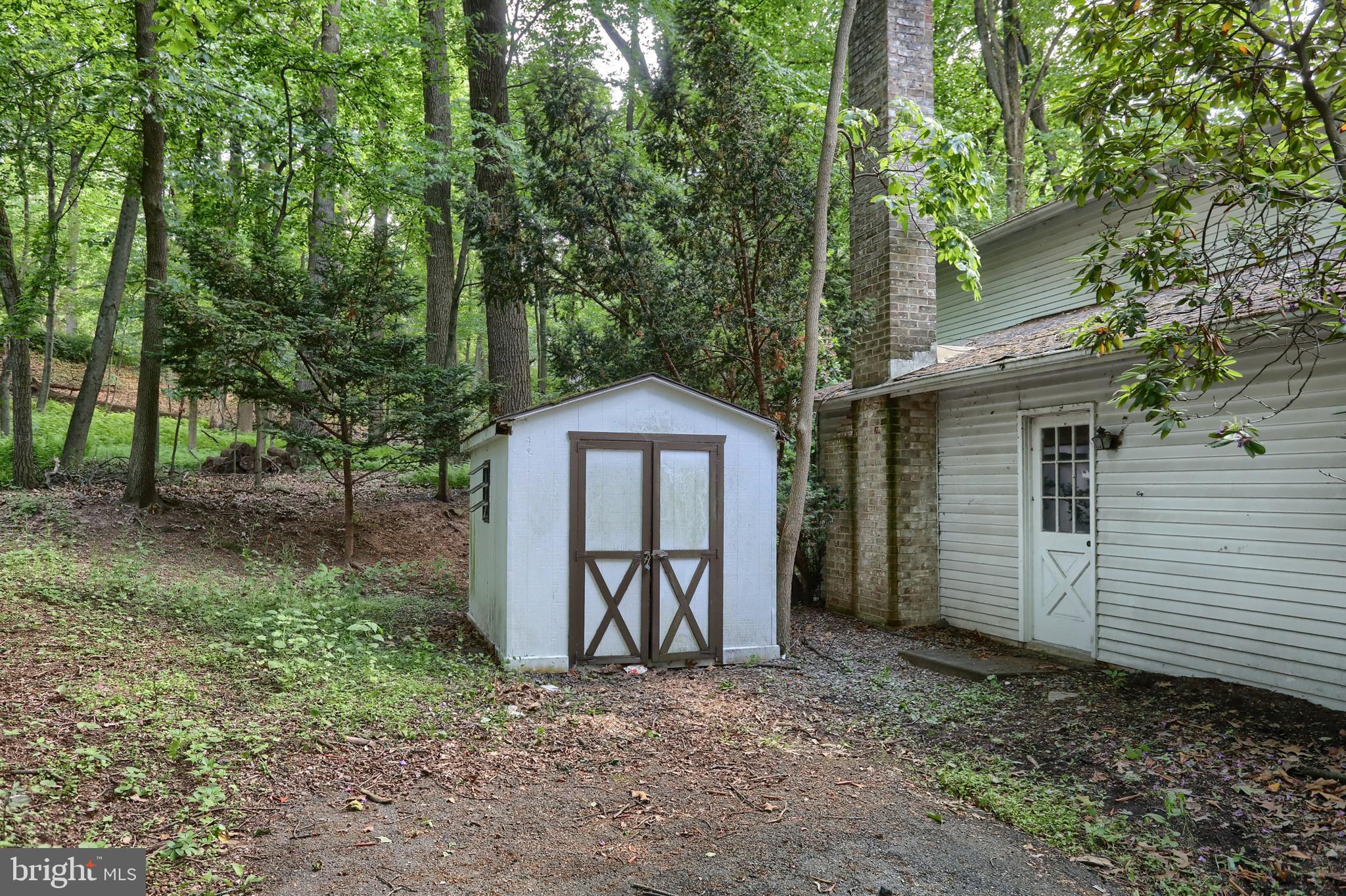 HILLCREST - Residential