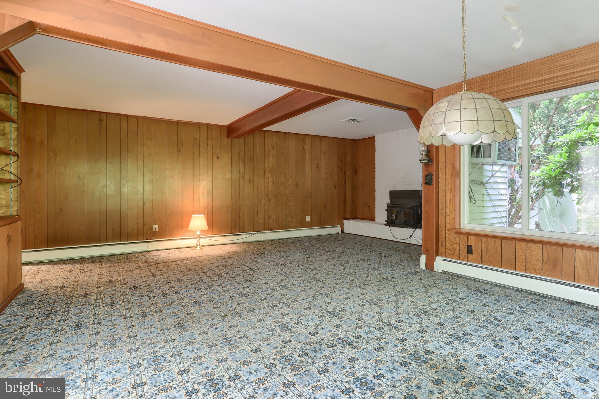 HILLCREST - Residential