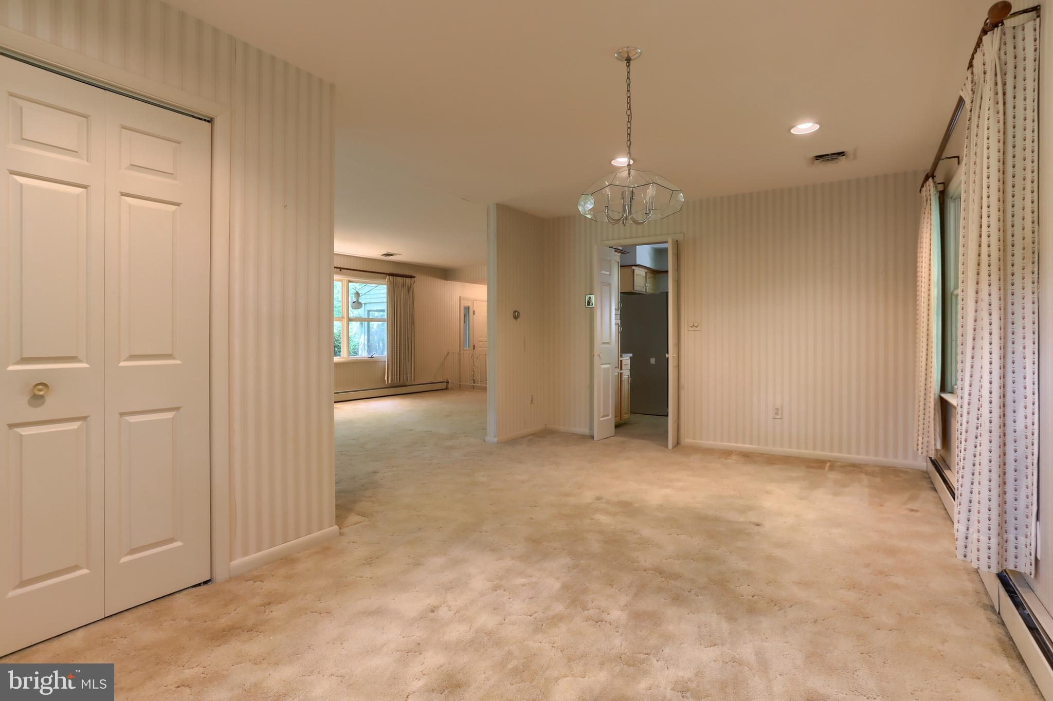 HILLCREST - Residential