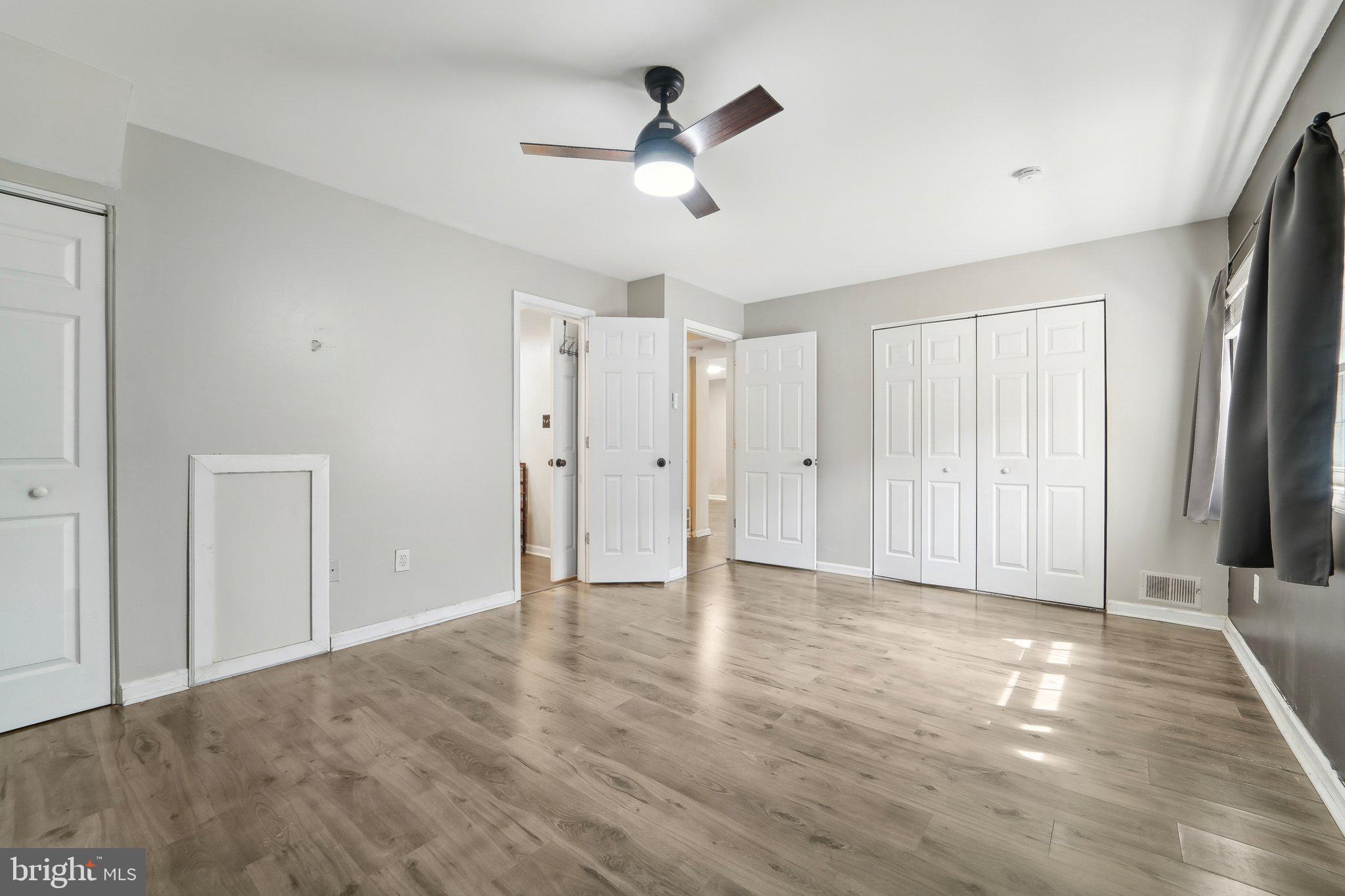CROFTON MEWS CONDO - Residential