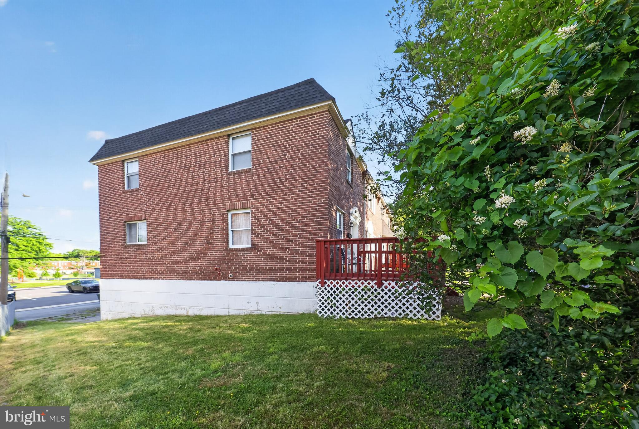COLLEGE PARK - Residential