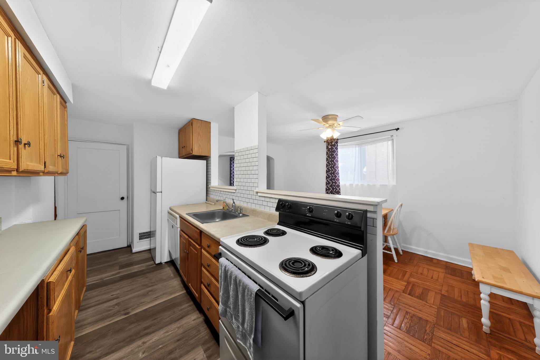 COLLEGE PARK - Residential
