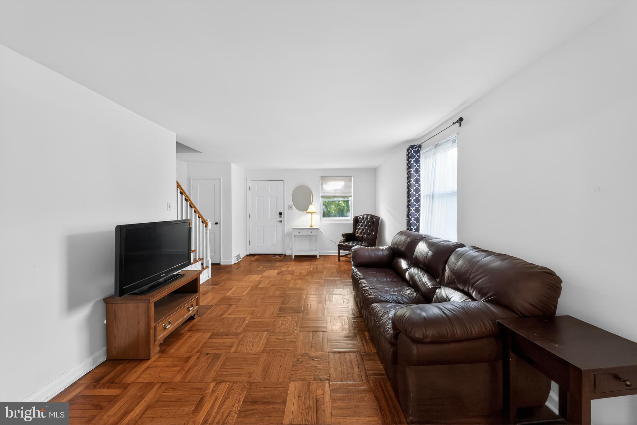 COLLEGE PARK - Residential