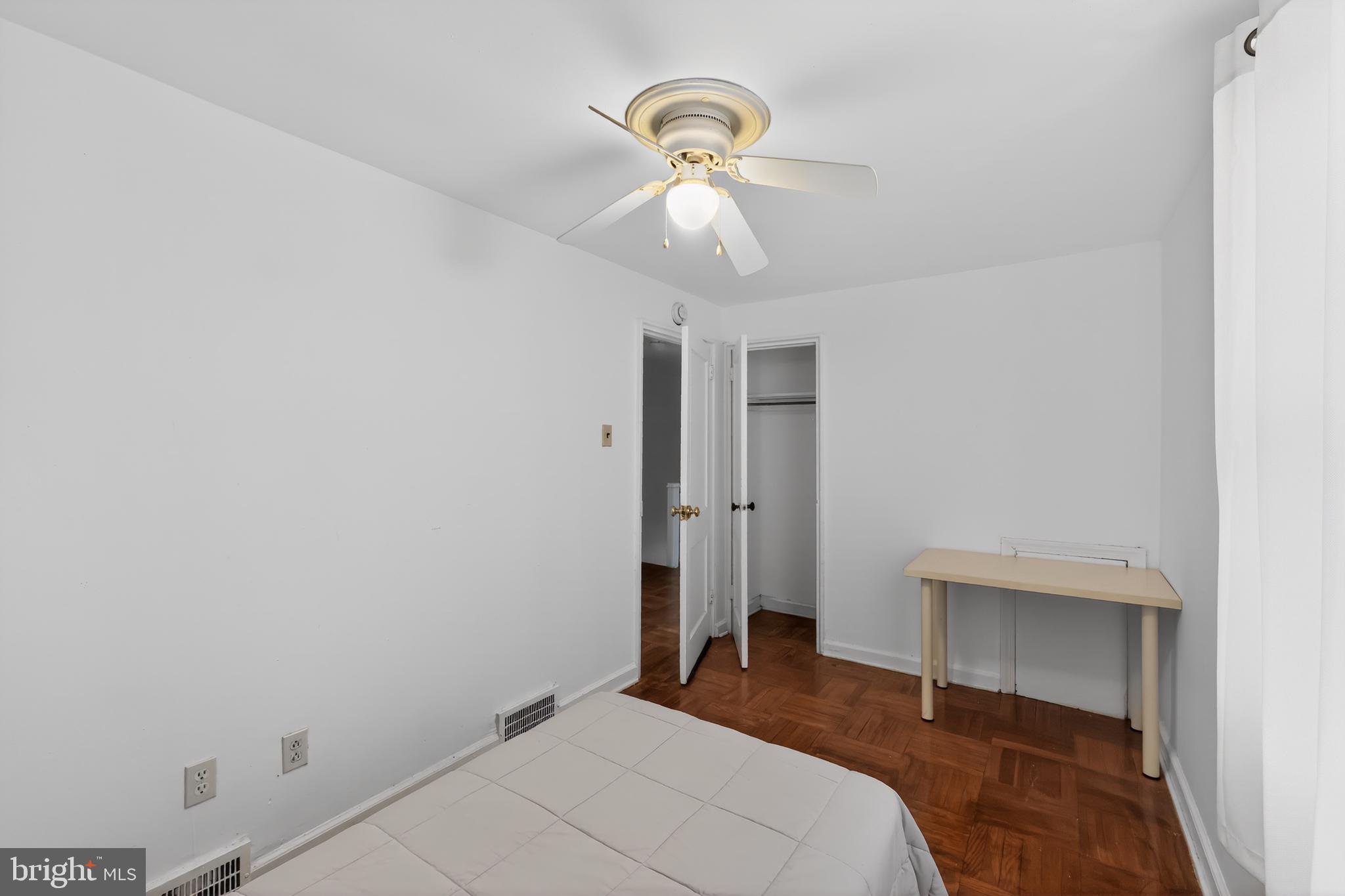 COLLEGE PARK - Residential