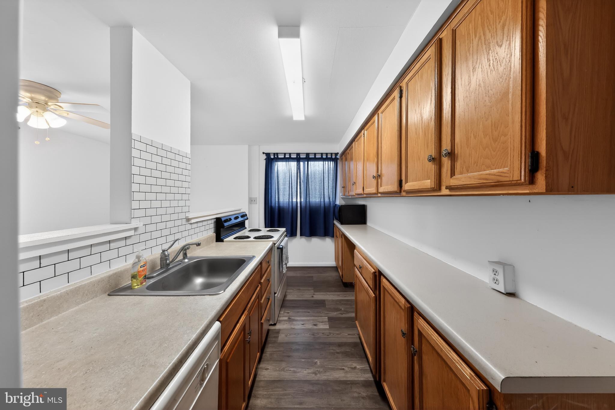COLLEGE PARK - Residential