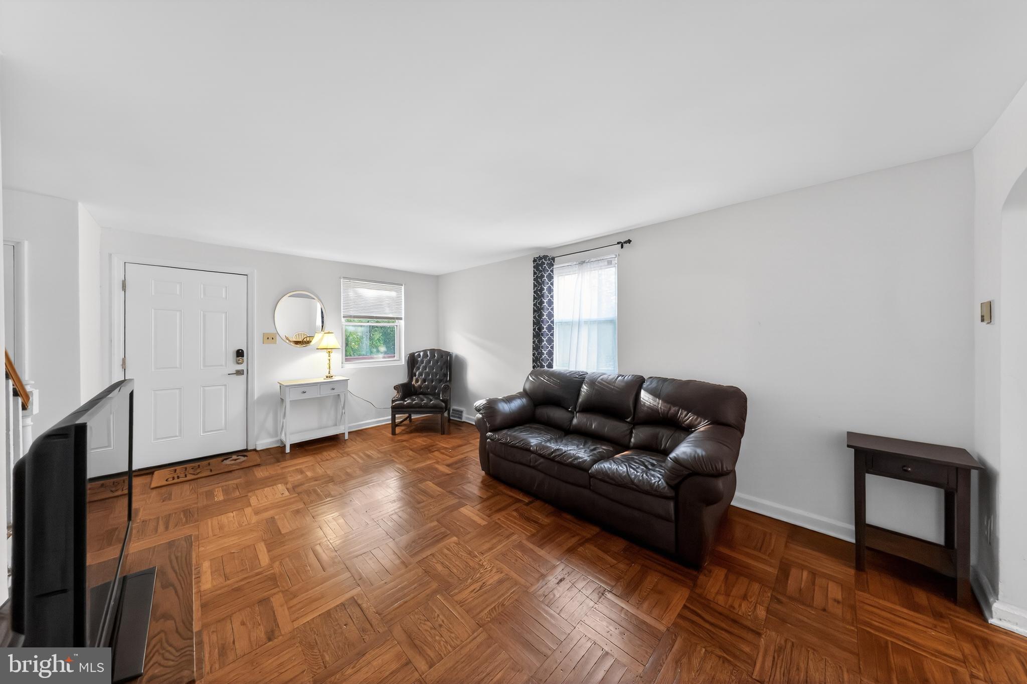 COLLEGE PARK - Residential