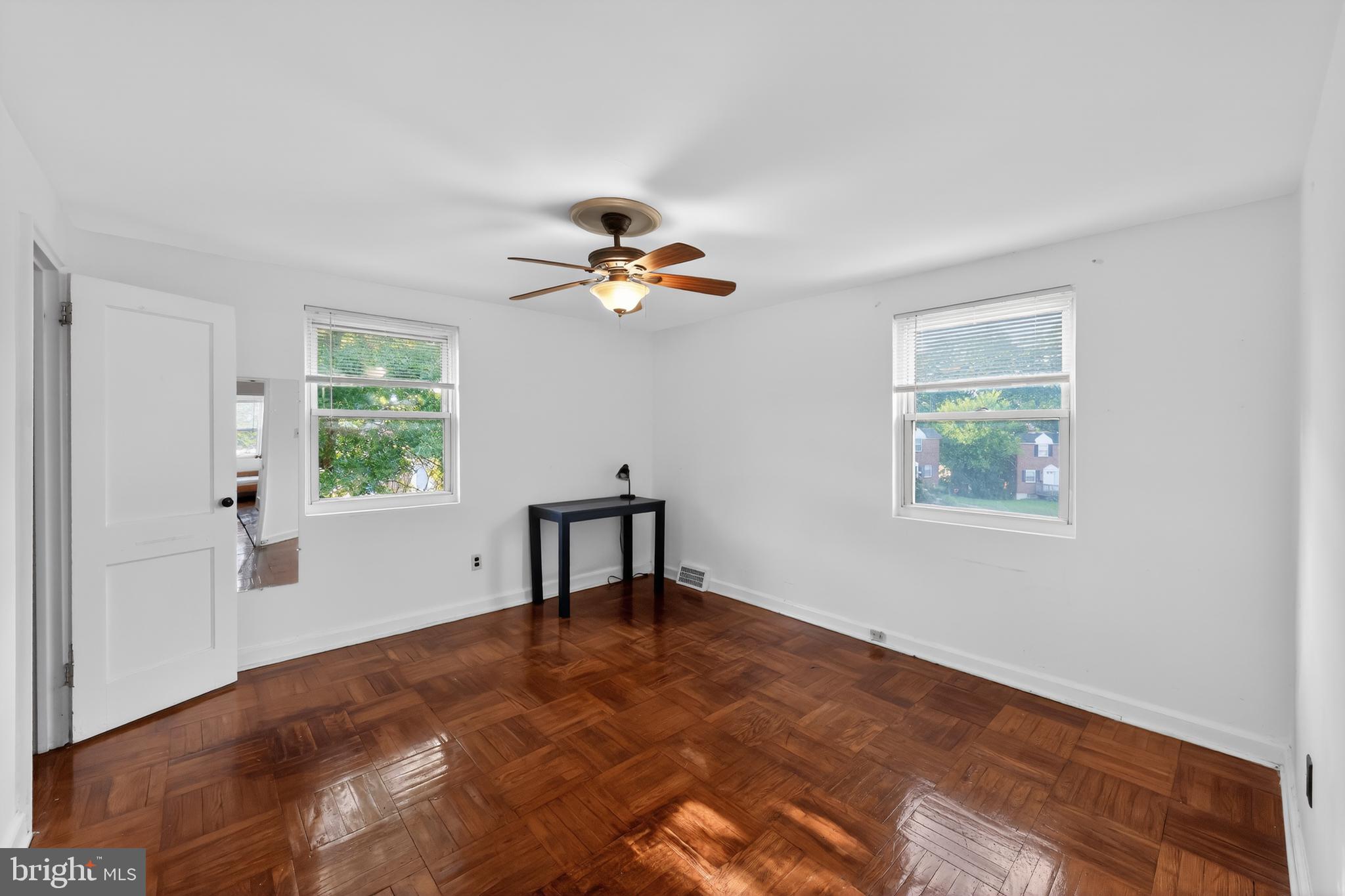COLLEGE PARK - Residential