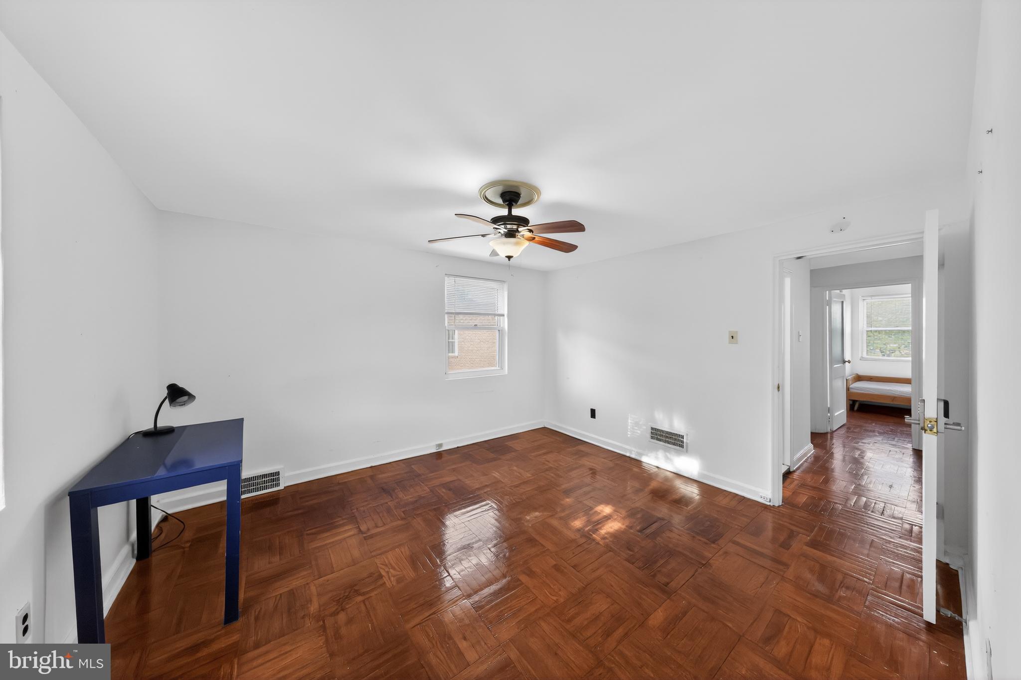 COLLEGE PARK - Residential