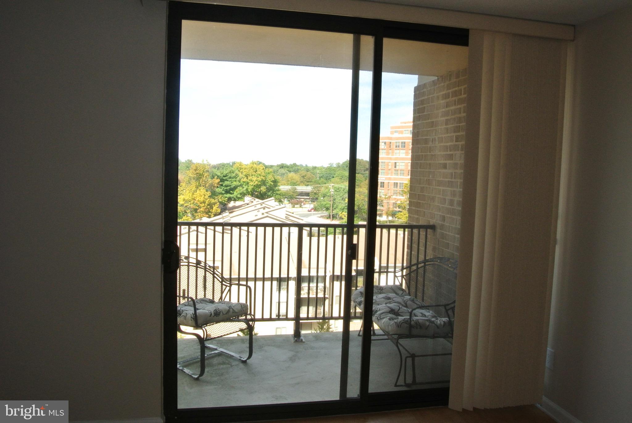 AMERICANA CENTRE - Residential