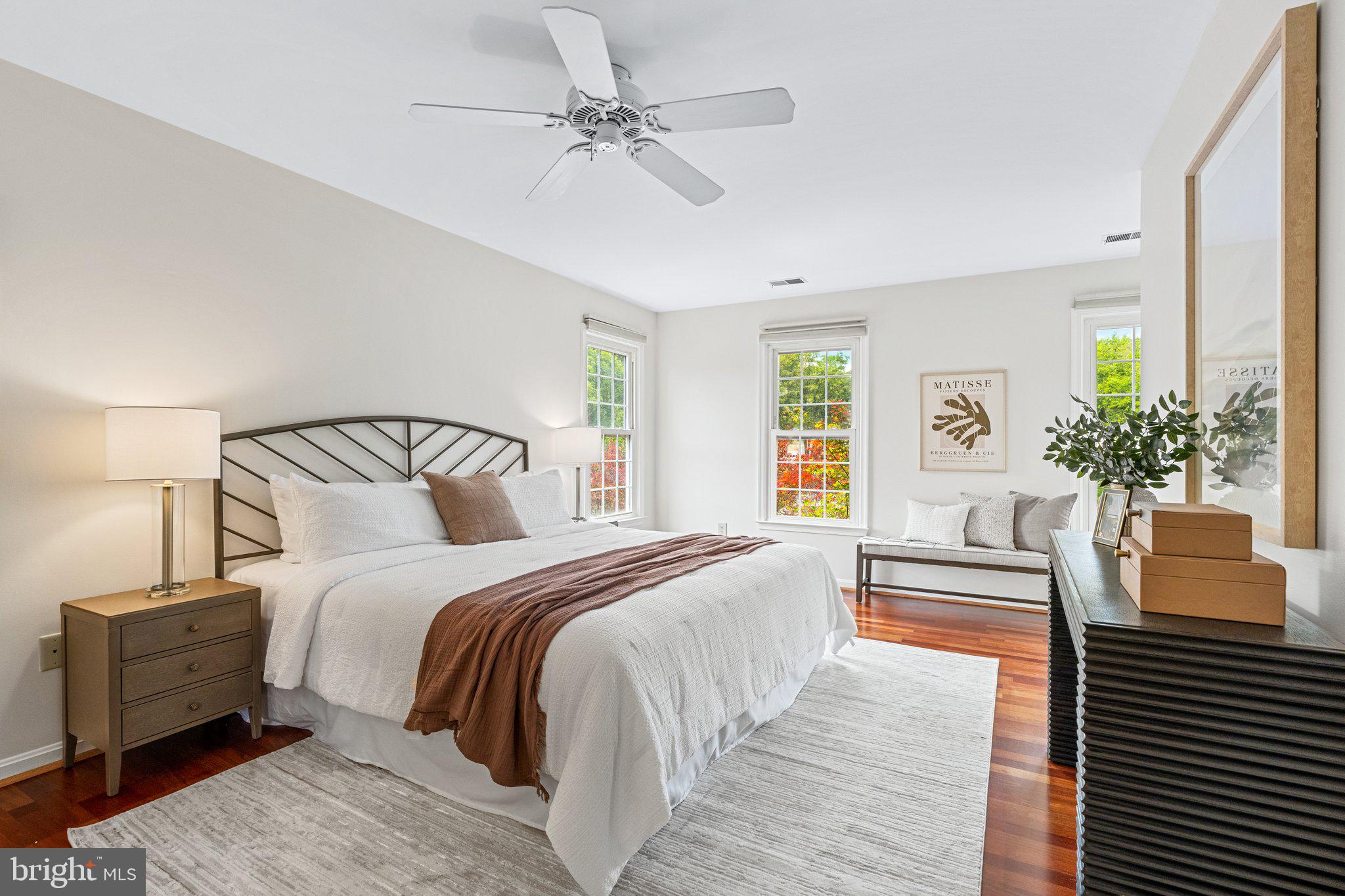 MILLS FARM - Residential