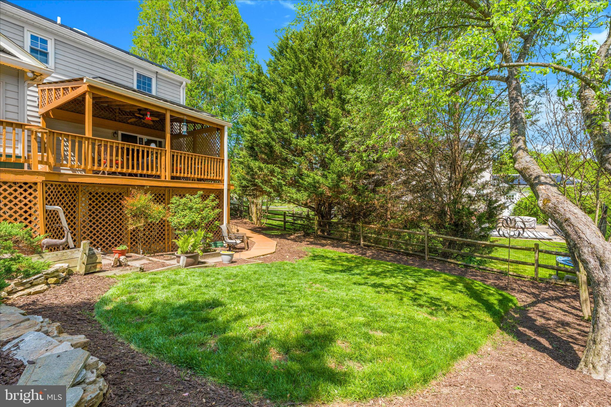 MILLS FARM - Residential