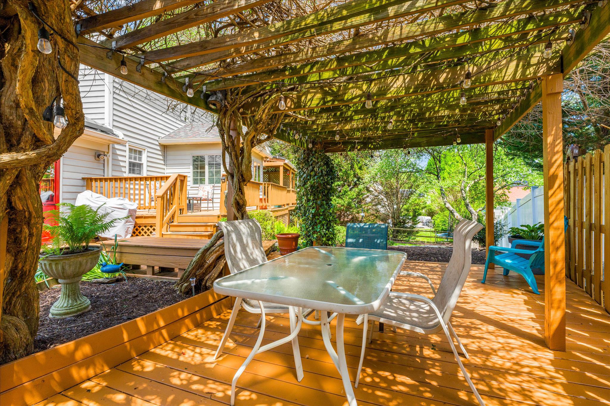 MILLS FARM - Residential