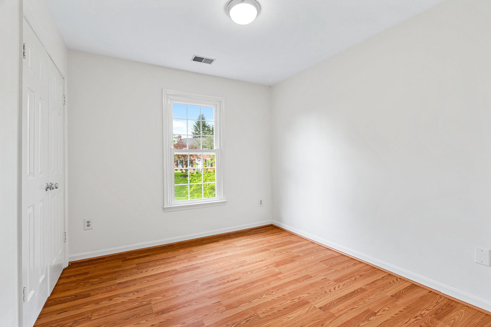MILLS FARM - Residential