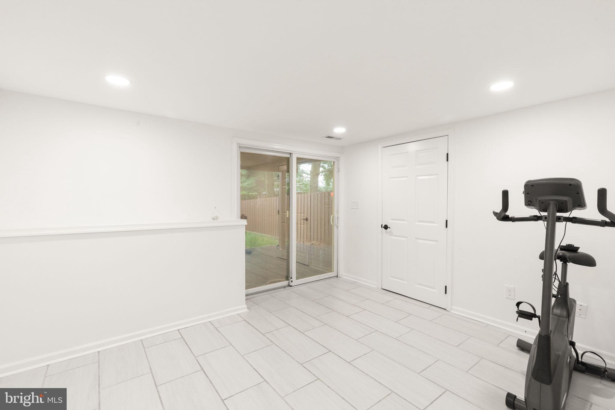 BRIGHT OAKS - Residential