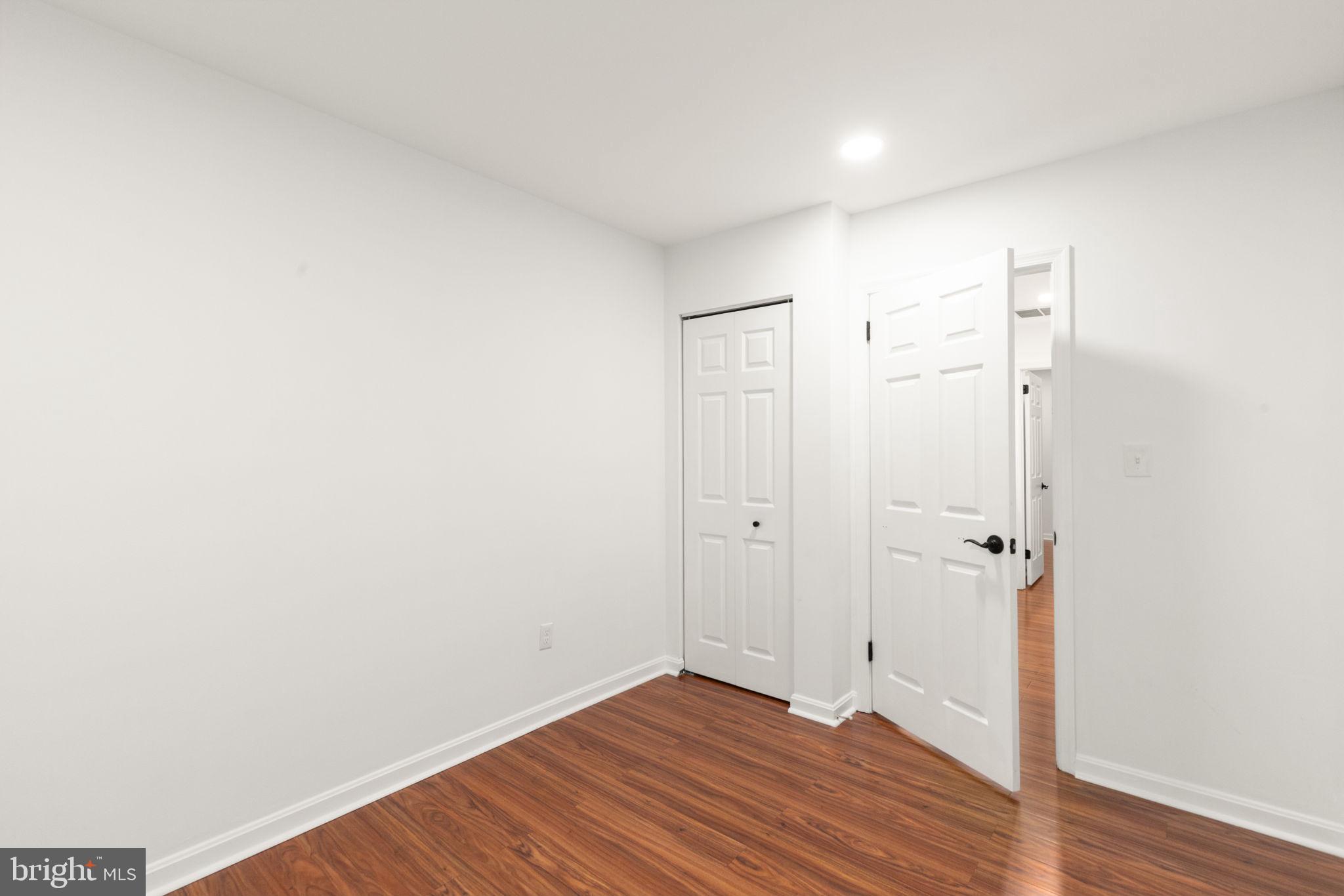 BRIGHT OAKS - Residential