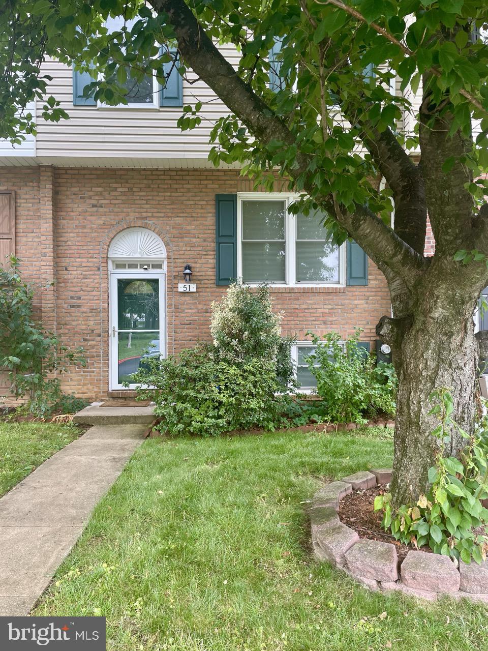BRIGHT OAKS - Residential
