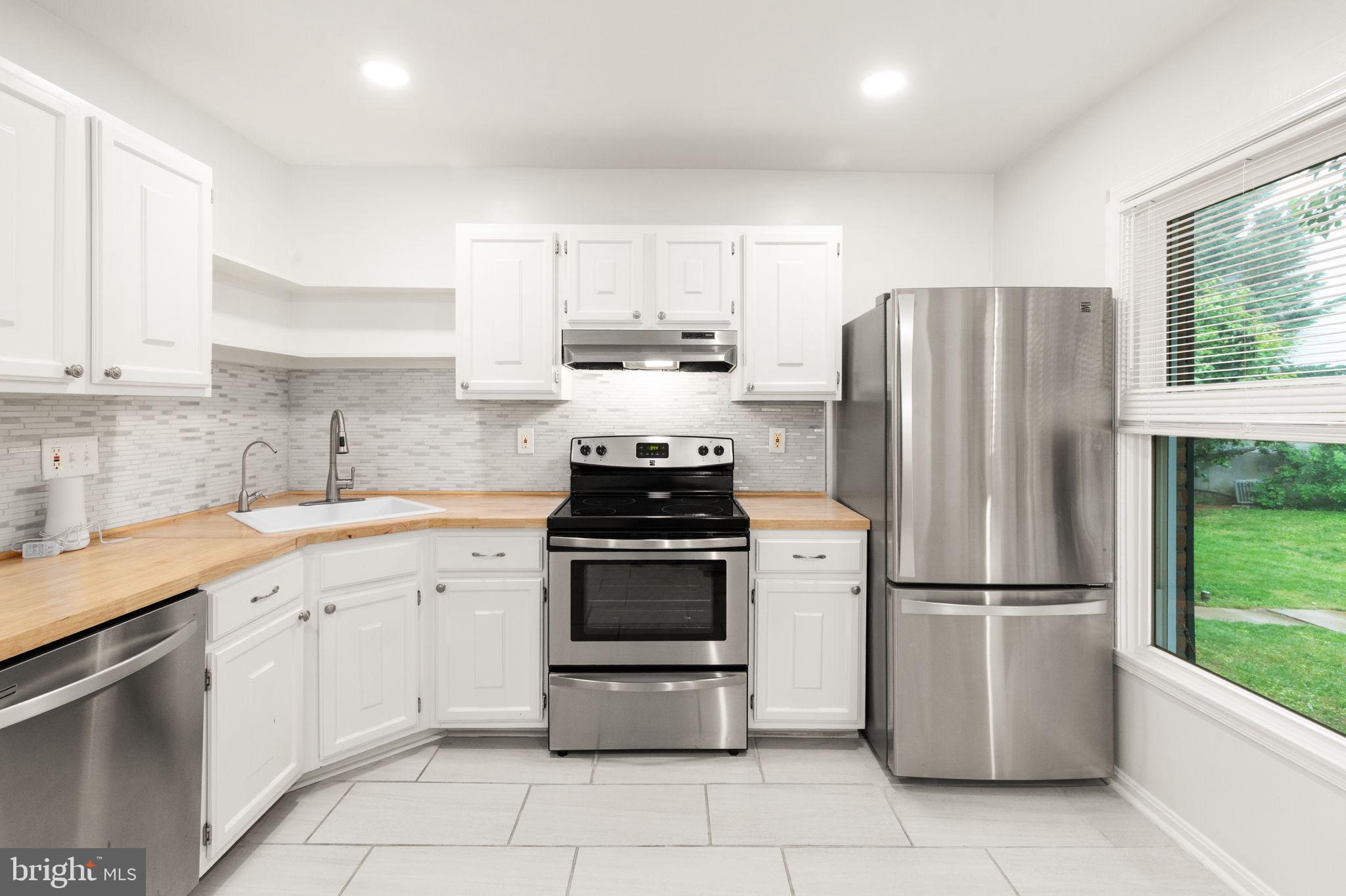 BRIGHT OAKS - Residential