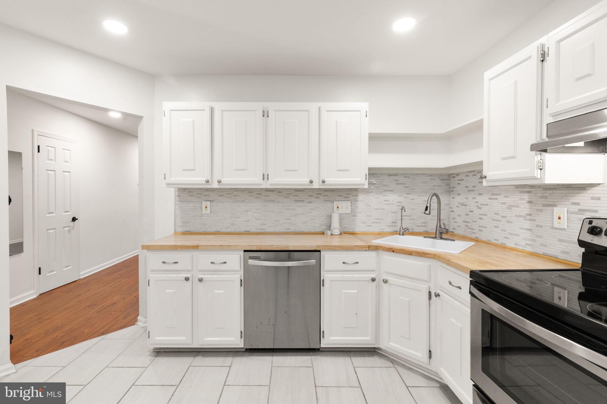 BRIGHT OAKS - Residential