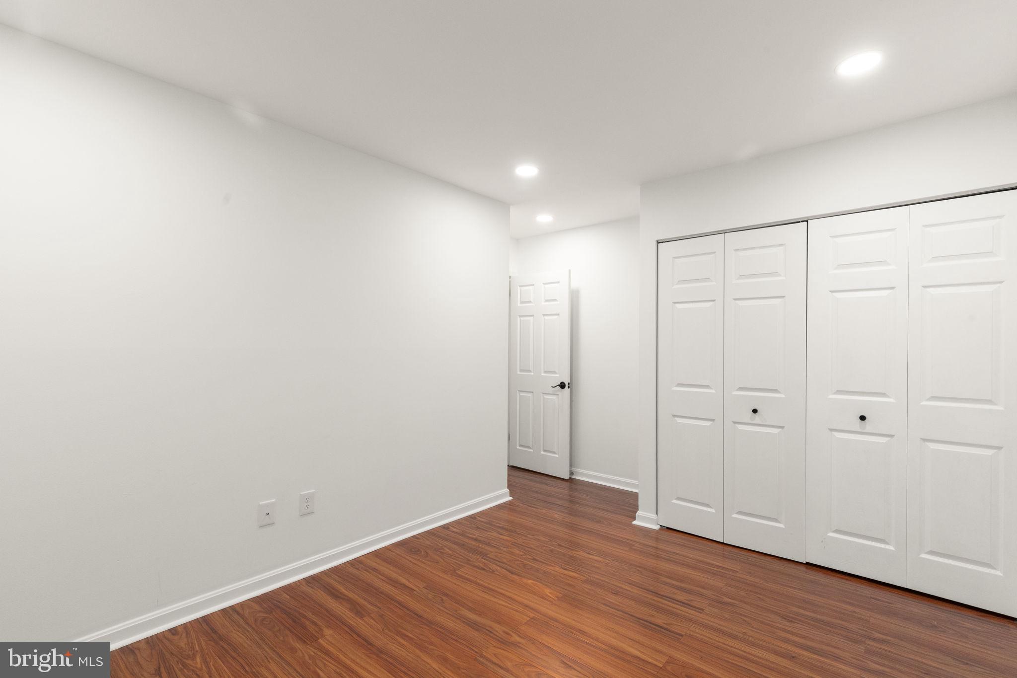 BRIGHT OAKS - Residential