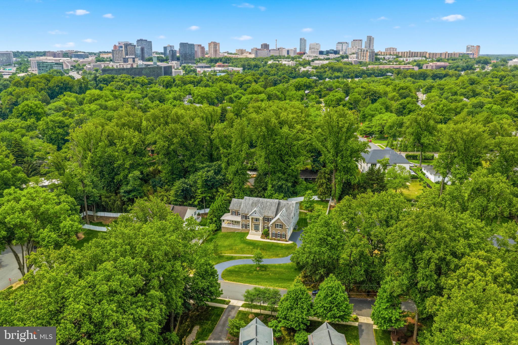BREEZEWOOD - Residential