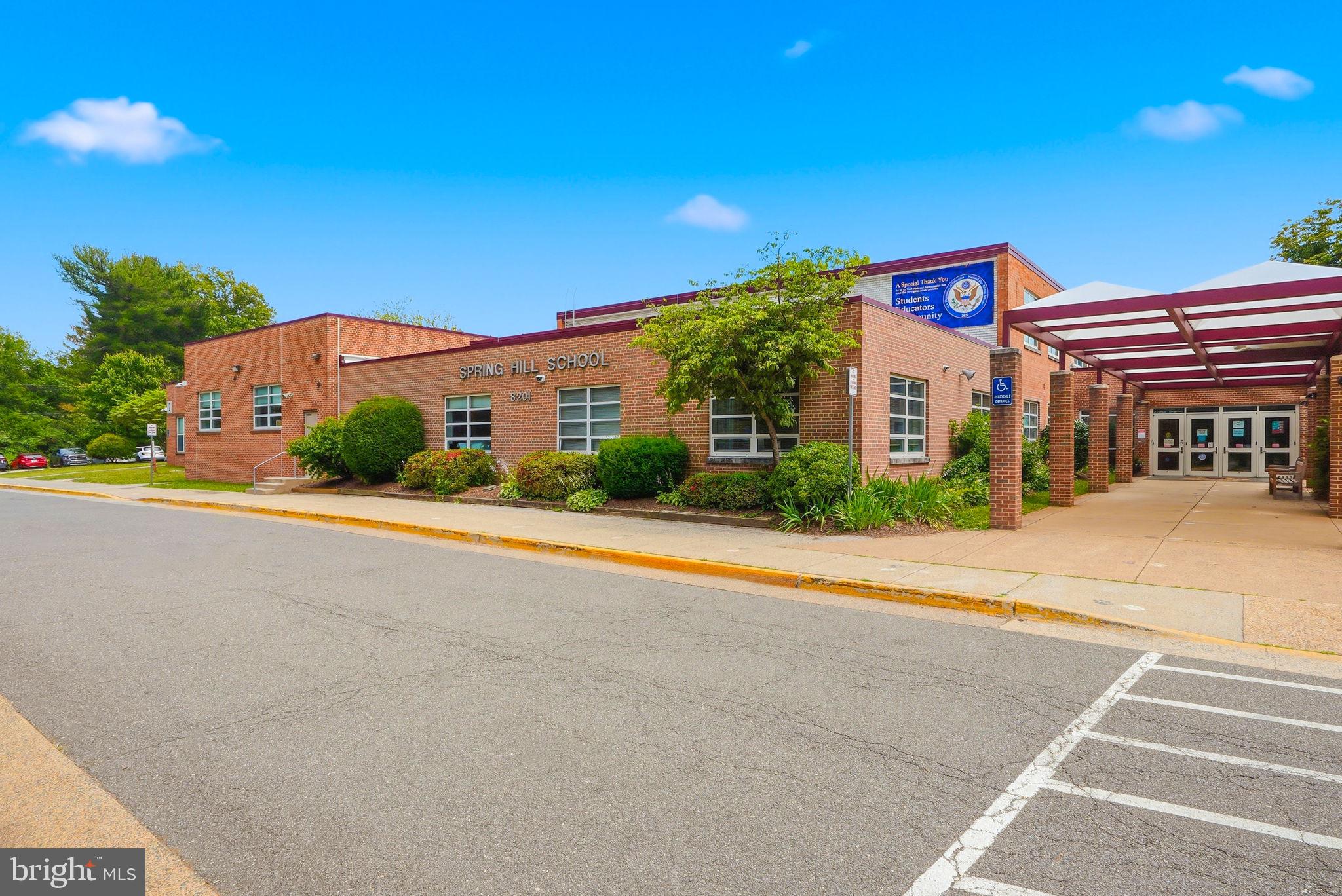 BREEZEWOOD - Residential