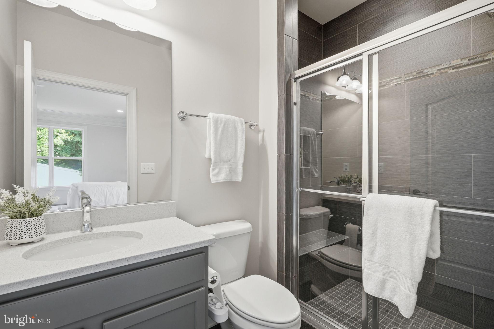 BREEZEWOOD - Residential