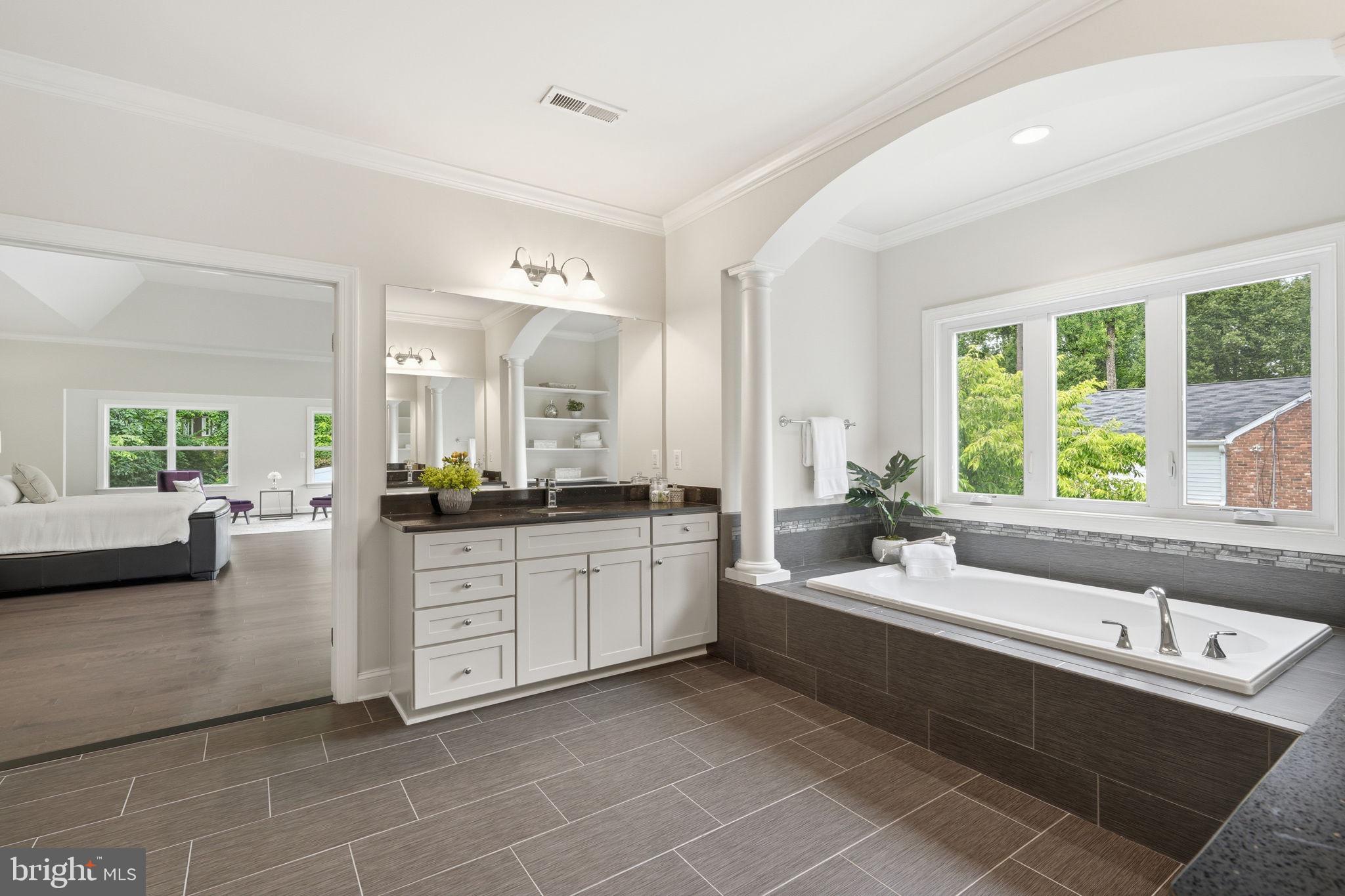 BREEZEWOOD - Residential