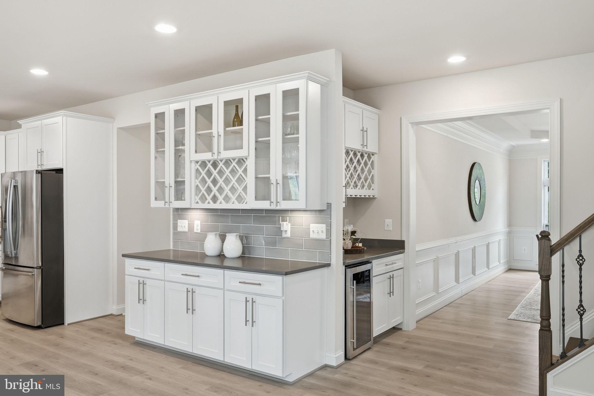 BREEZEWOOD - Residential