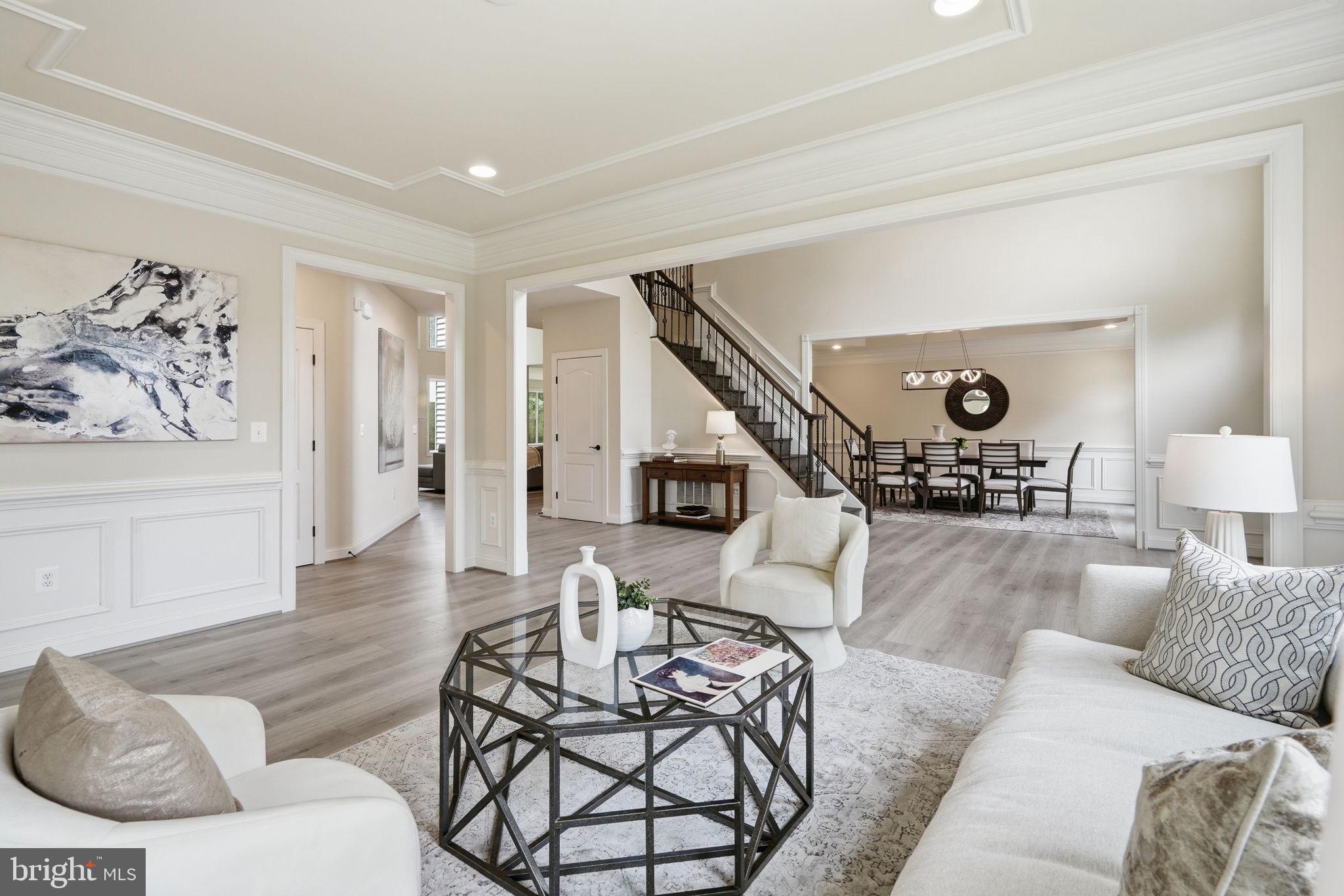 BREEZEWOOD - Residential