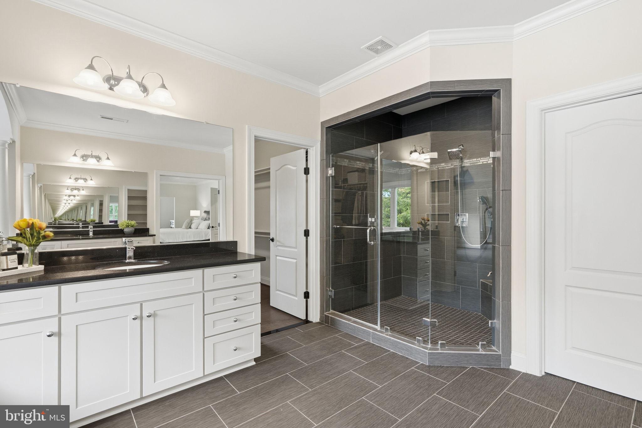BREEZEWOOD - Residential