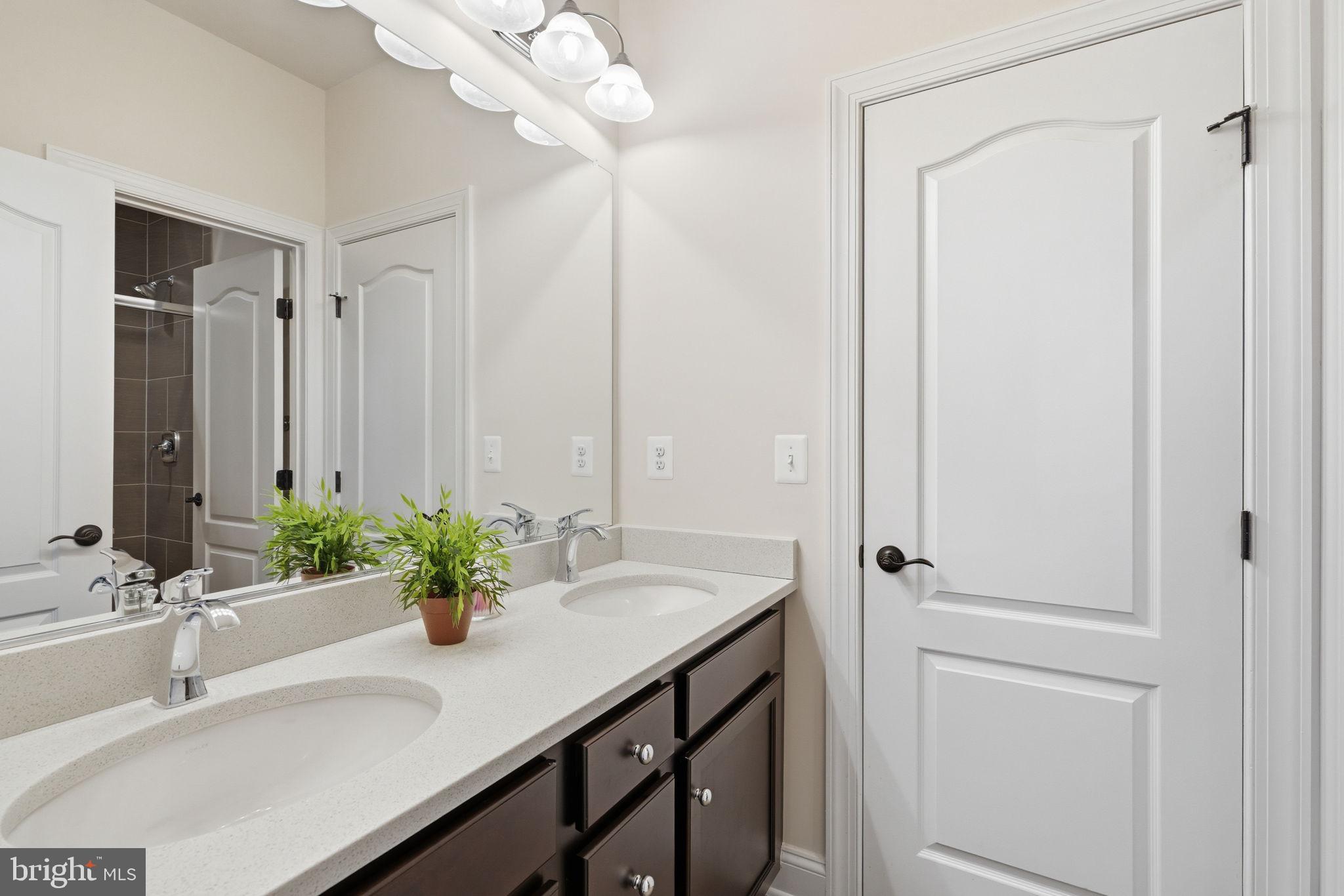 BREEZEWOOD - Residential