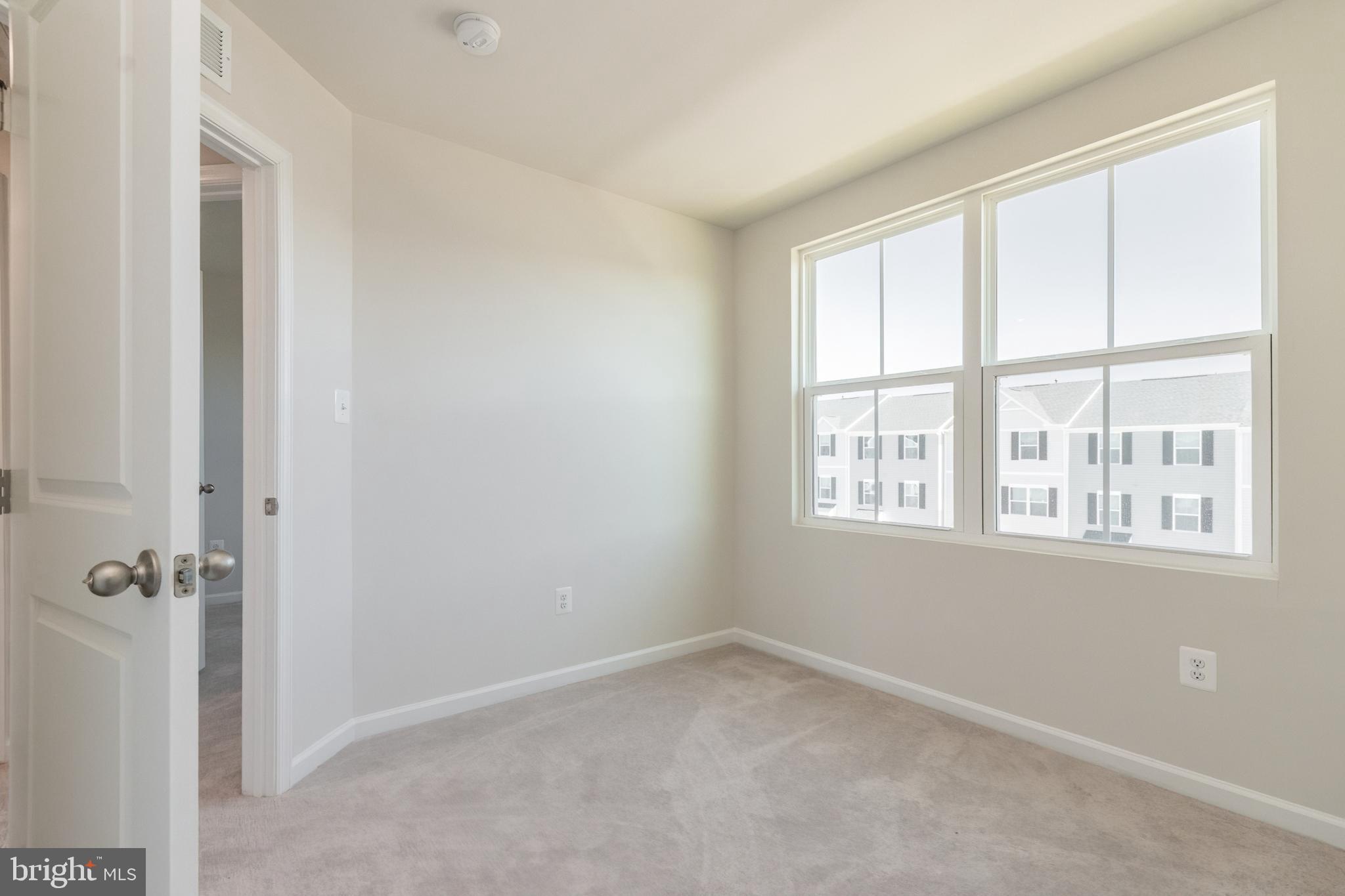 THE LAKES AT MARTINSBURG - Residential Lease