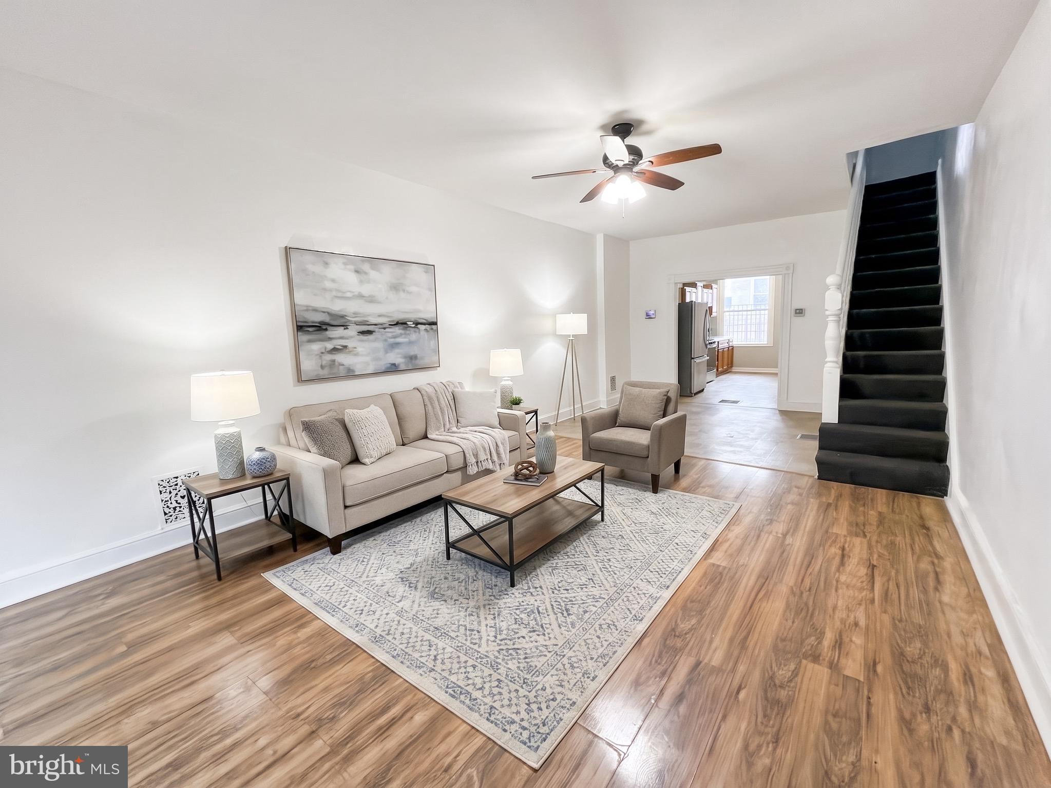 ELLWOOD PARK - Residential