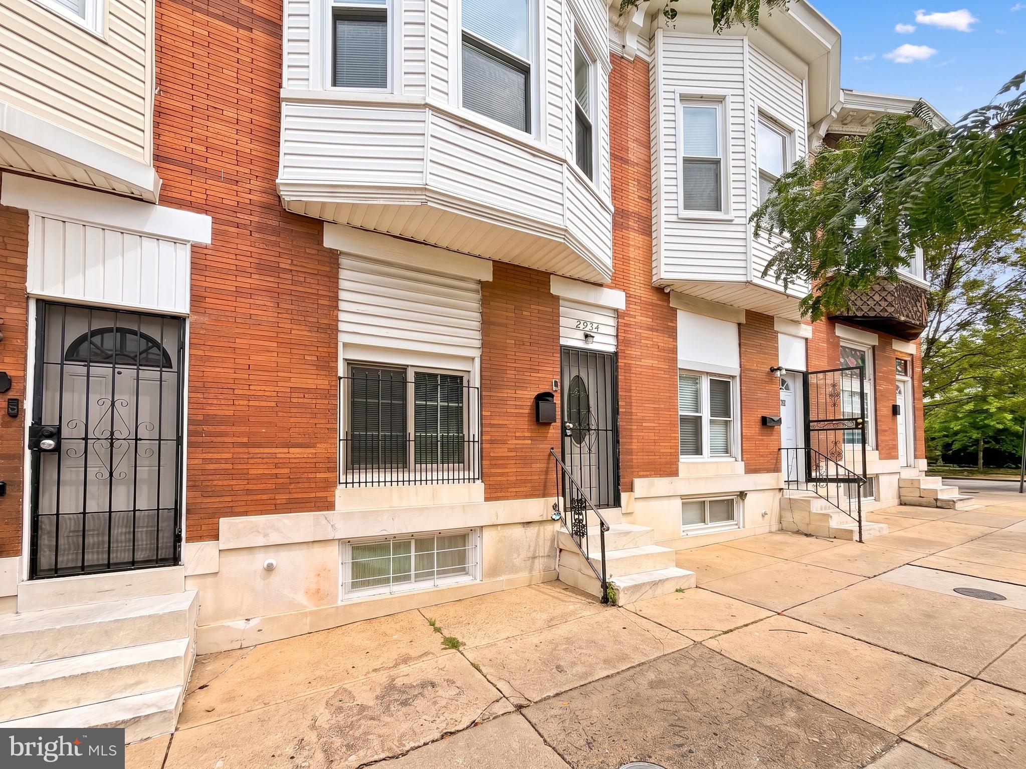 ELLWOOD PARK - Residential