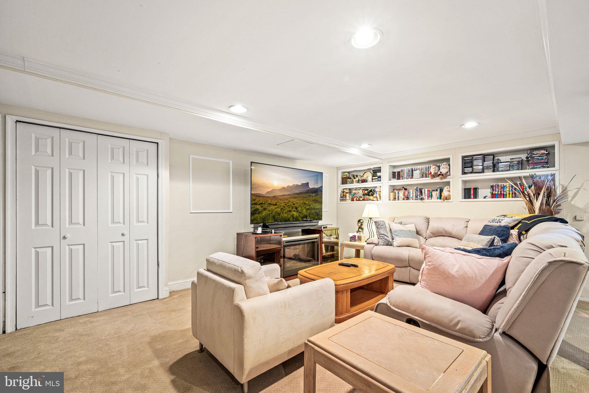 MIQUON - Residential