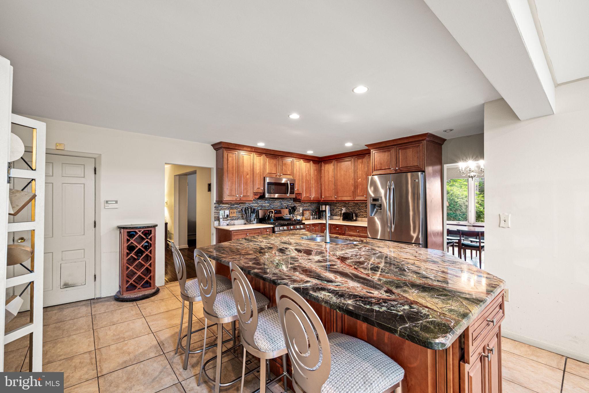 MIQUON - Residential