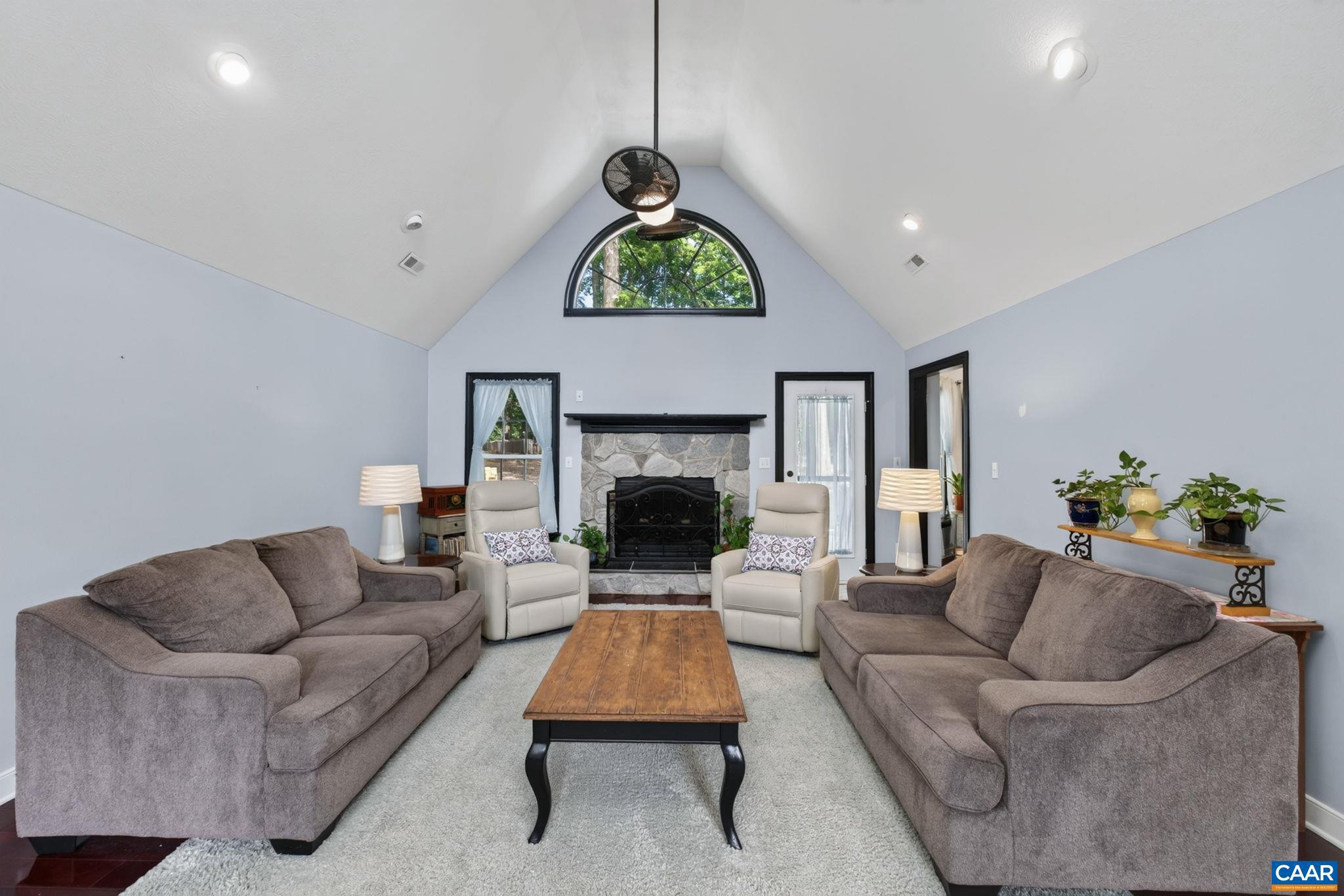 LAKE MONTICELLO - Residential