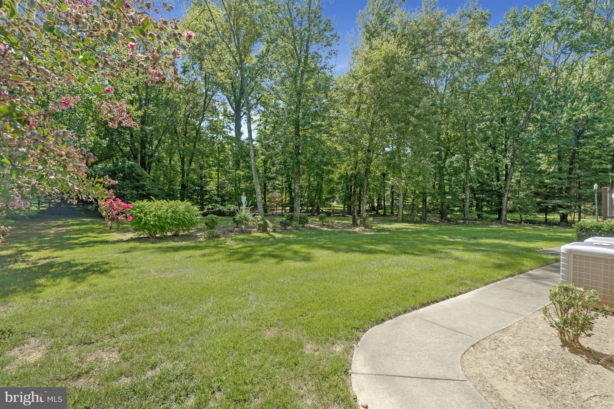 SUMMERWOOD - Residential