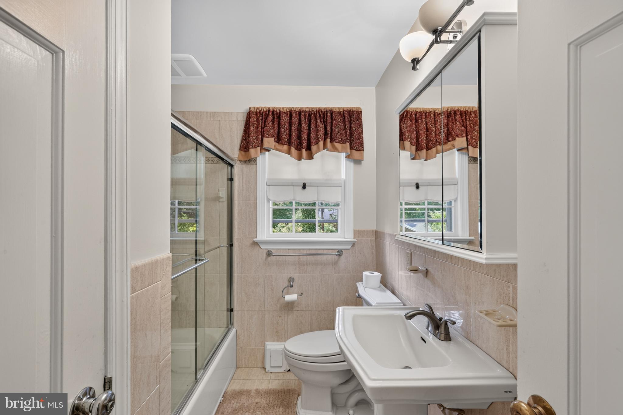 HILLANDALE - Residential