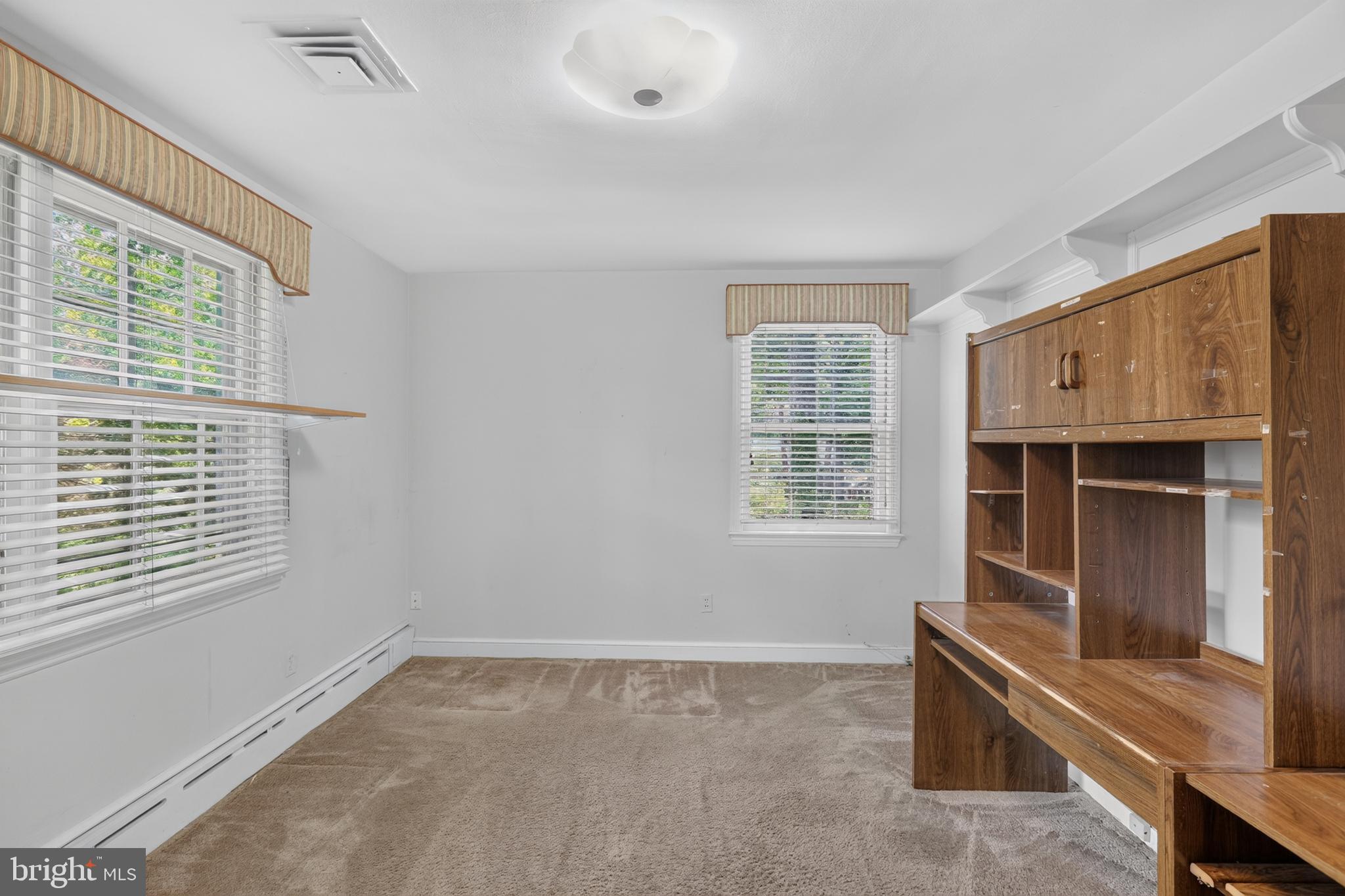 HILLANDALE - Residential