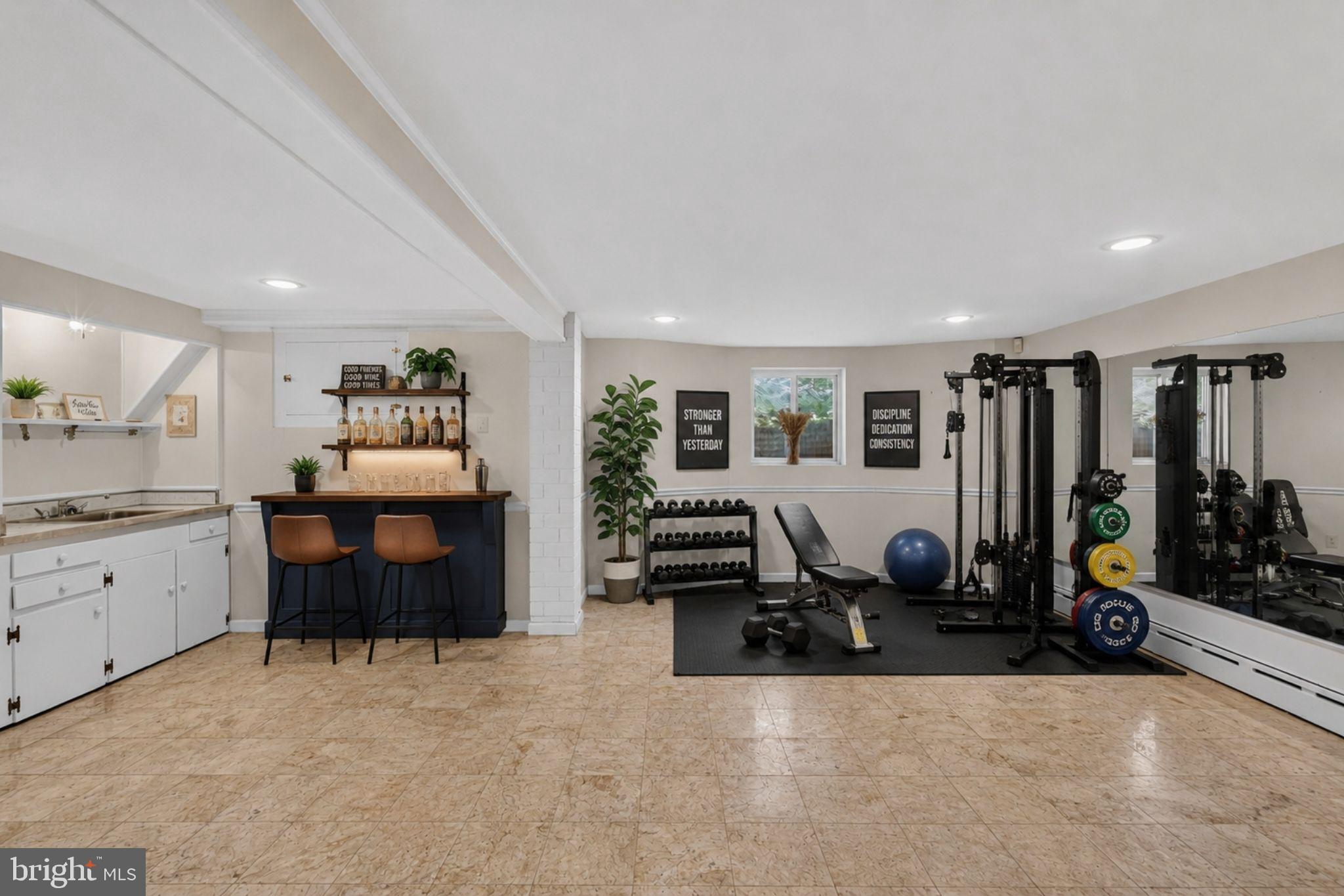 HILLANDALE - Residential
