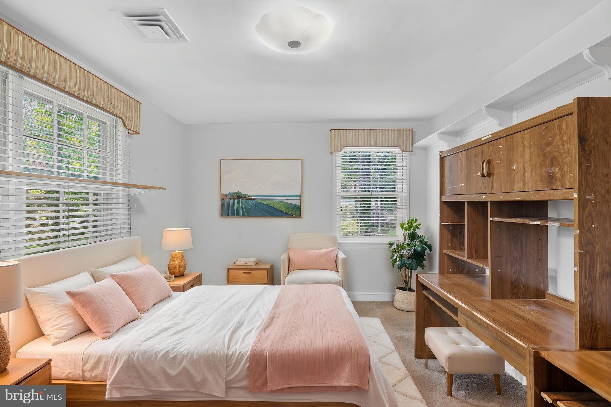 HILLANDALE - Residential