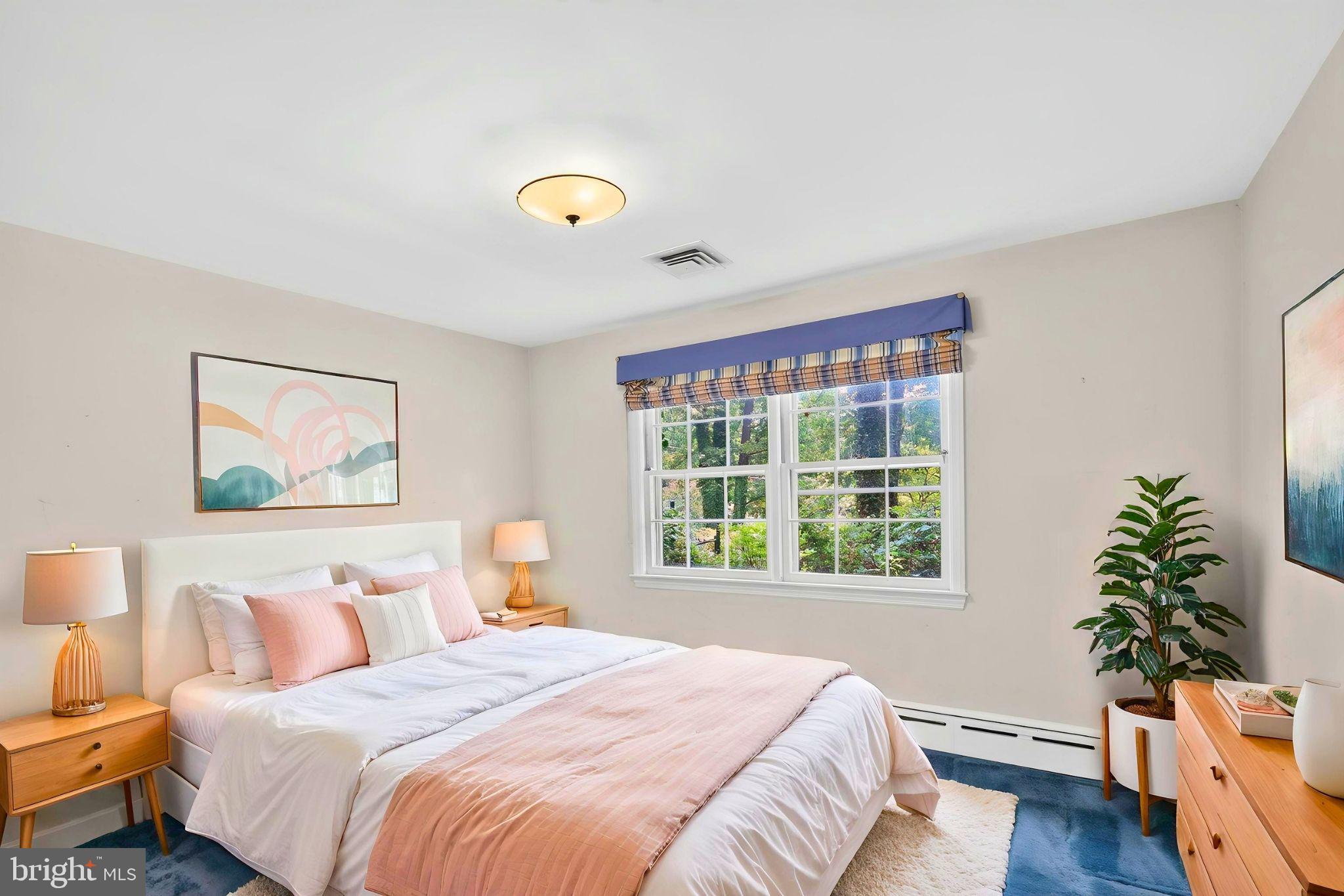 HILLANDALE - Residential