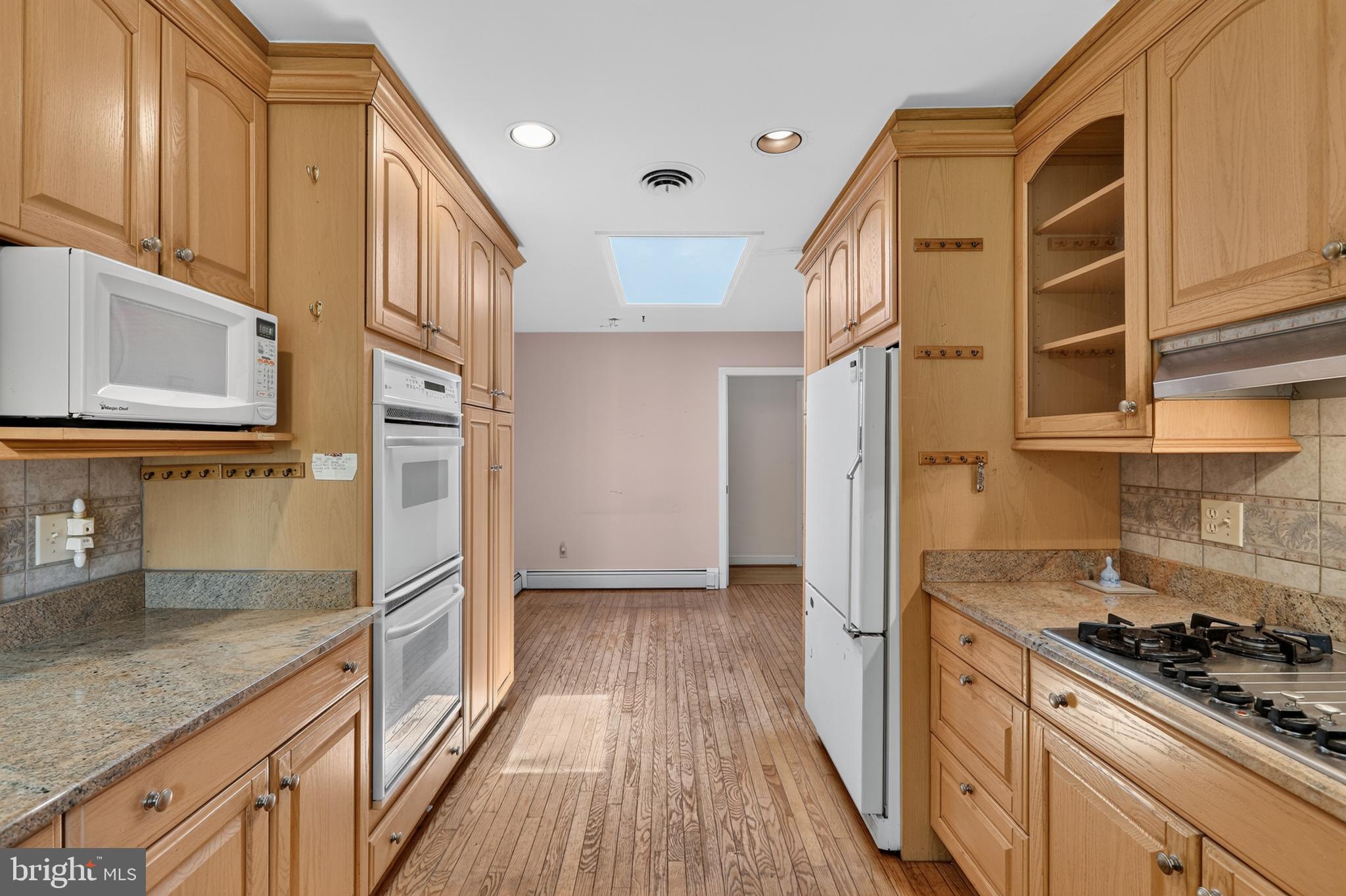 HILLANDALE - Residential