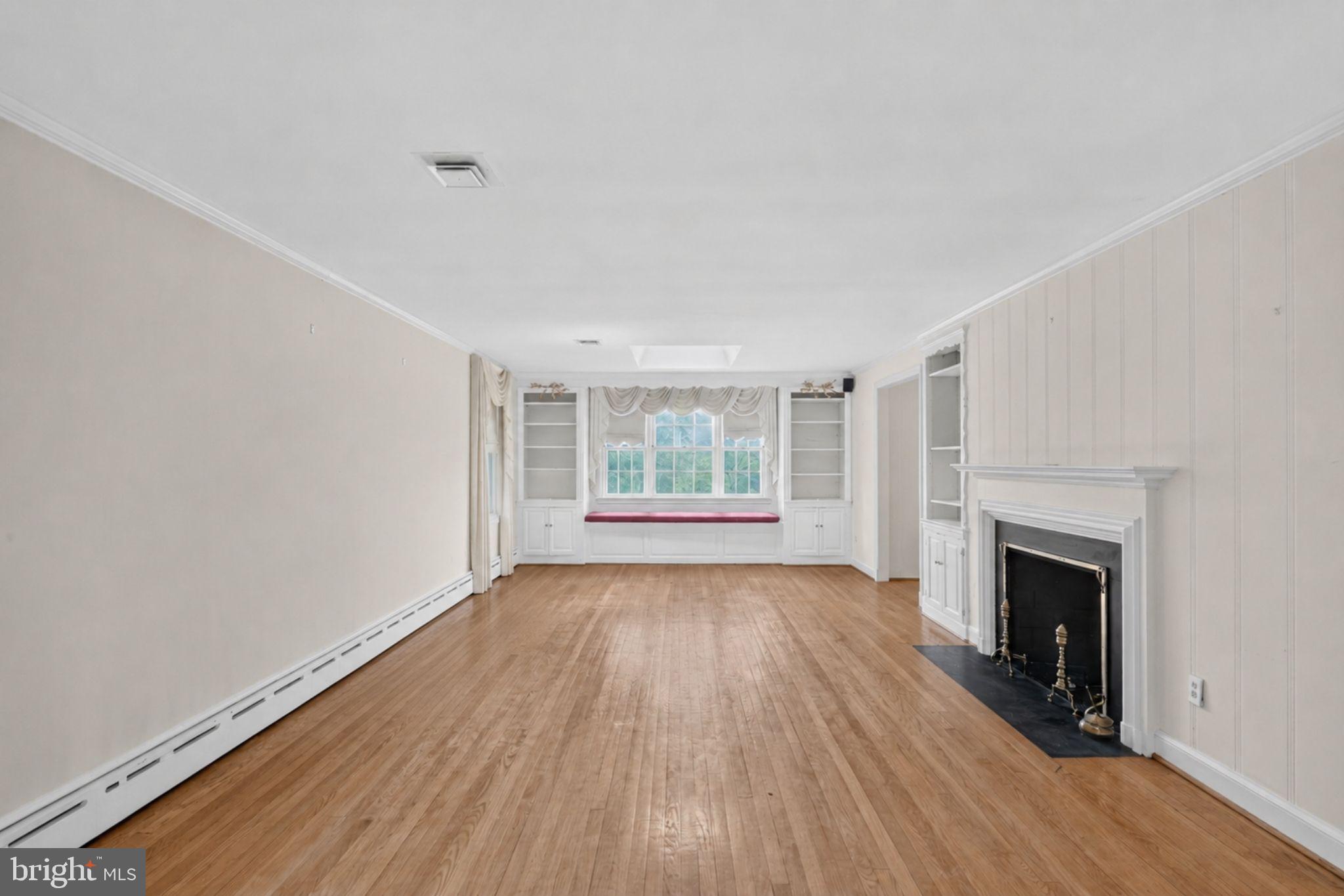 HILLANDALE - Residential