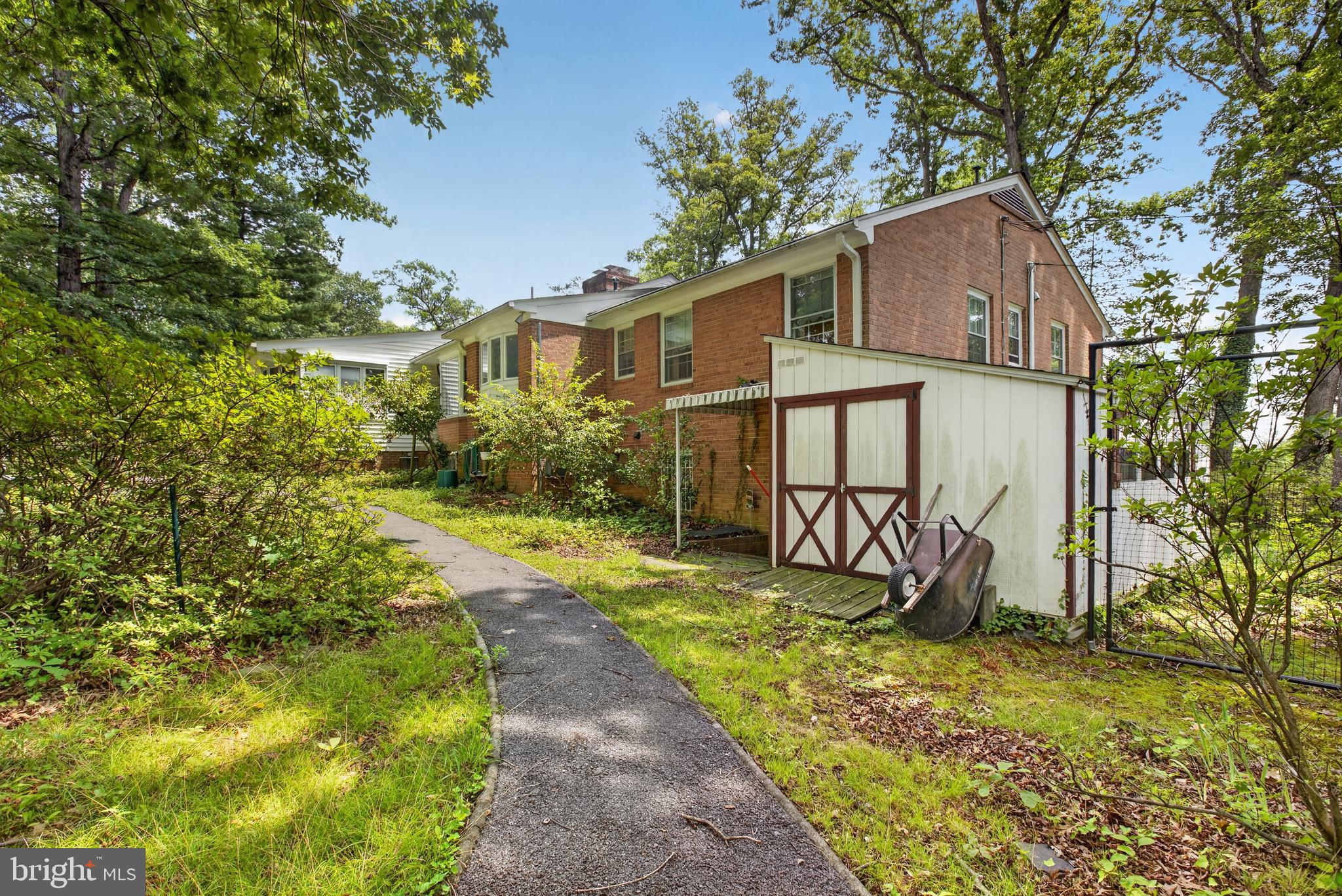 HILLANDALE - Residential
