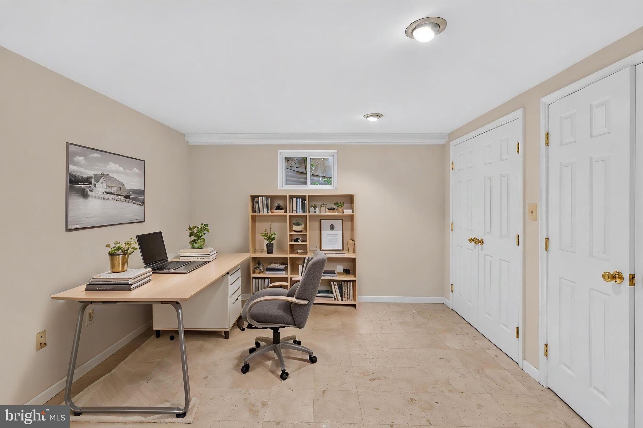 HILLANDALE - Residential