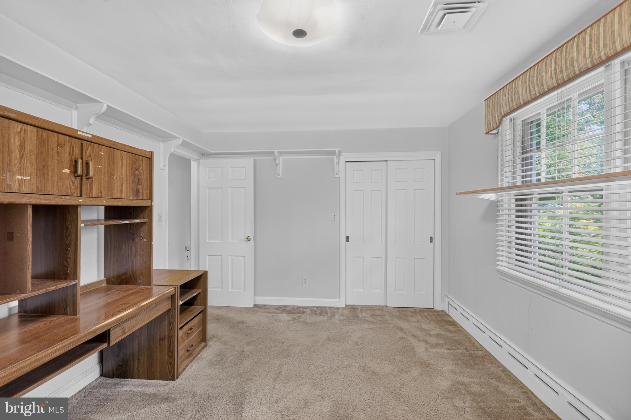HILLANDALE - Residential