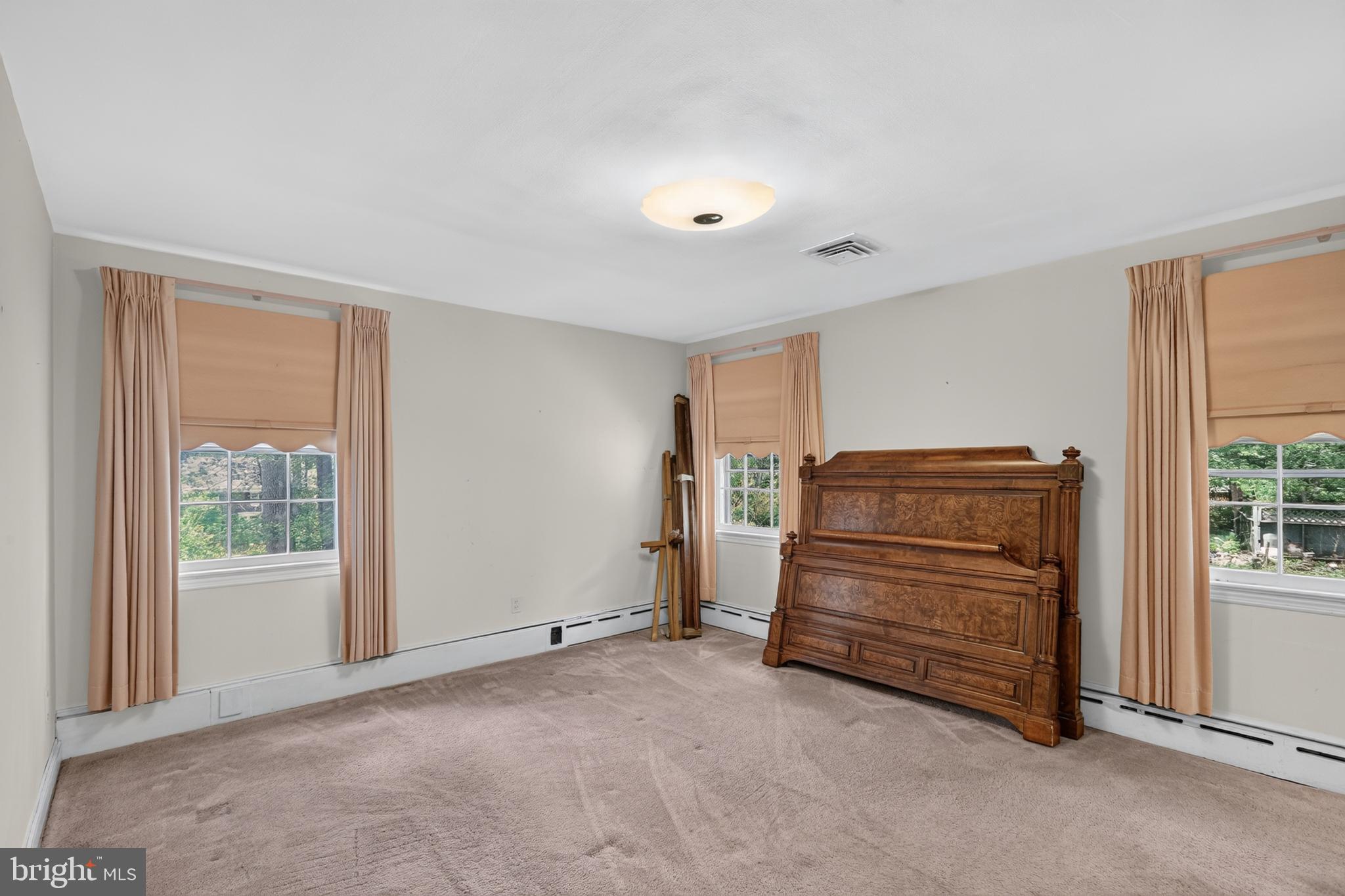 HILLANDALE - Residential