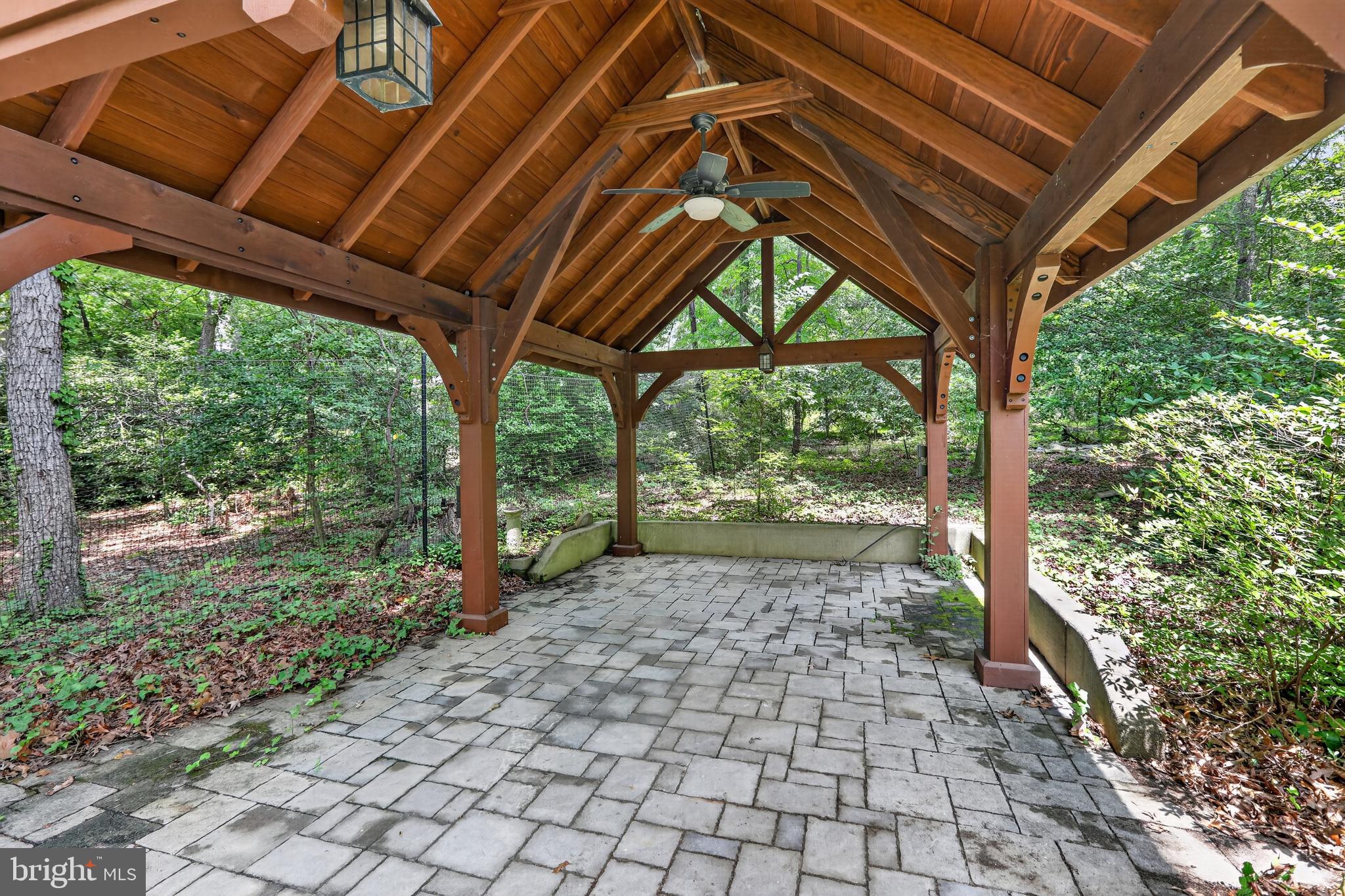 HILLANDALE - Residential